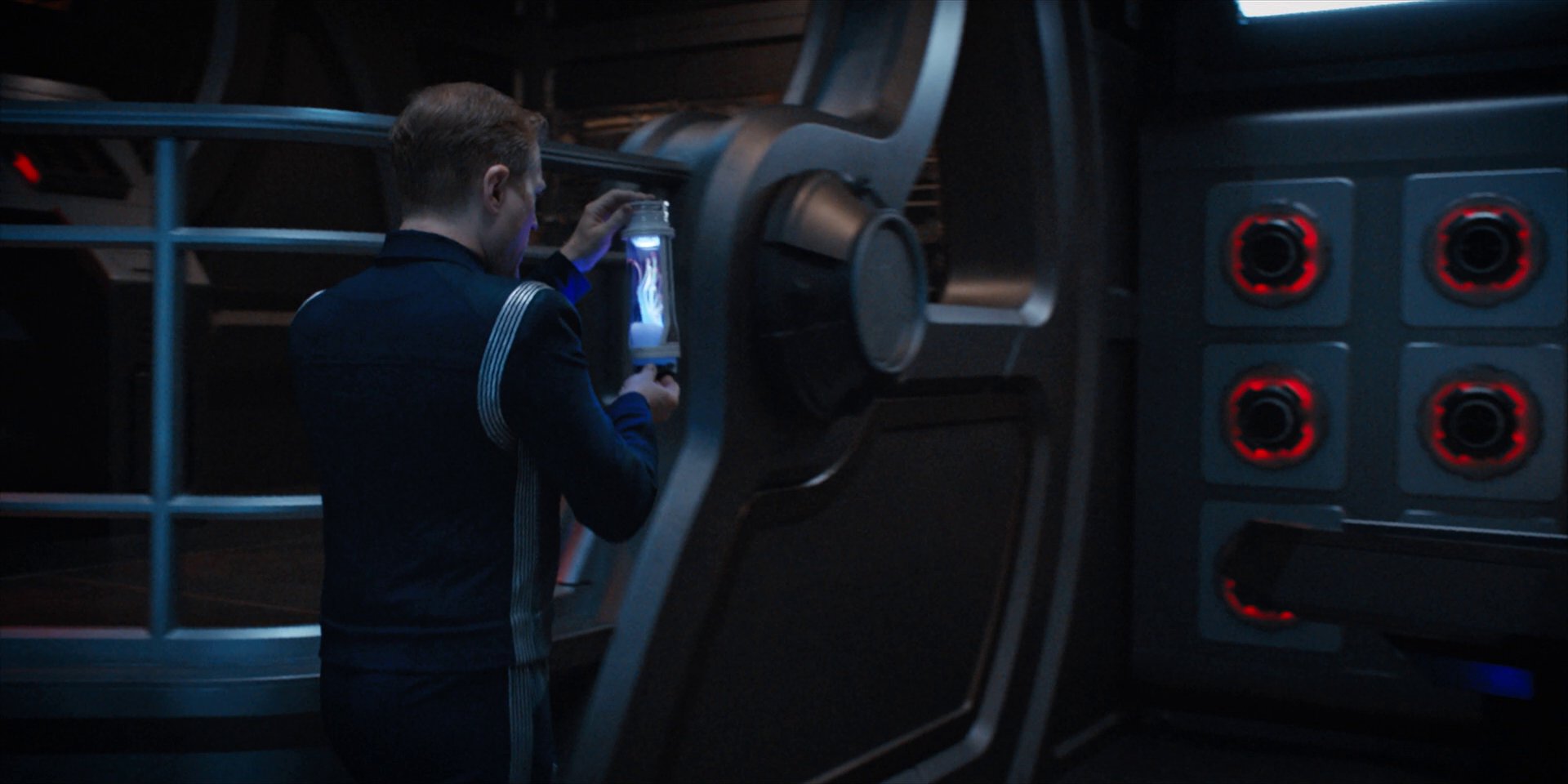 extant_StarTrekDiscovery_1x14-TheWarWithoutTheWarWithin_3330.jpg