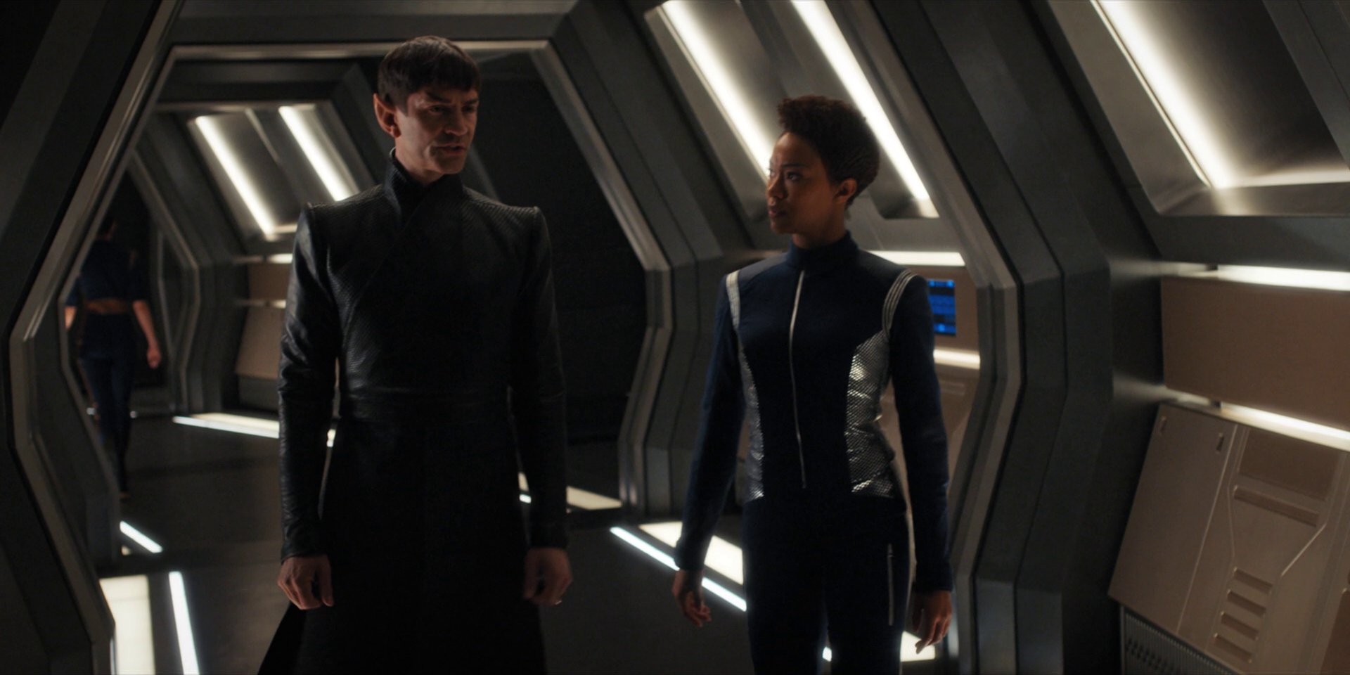 extant_StarTrekDiscovery_1x14-TheWarWithoutTheWarWithin_3682.jpg