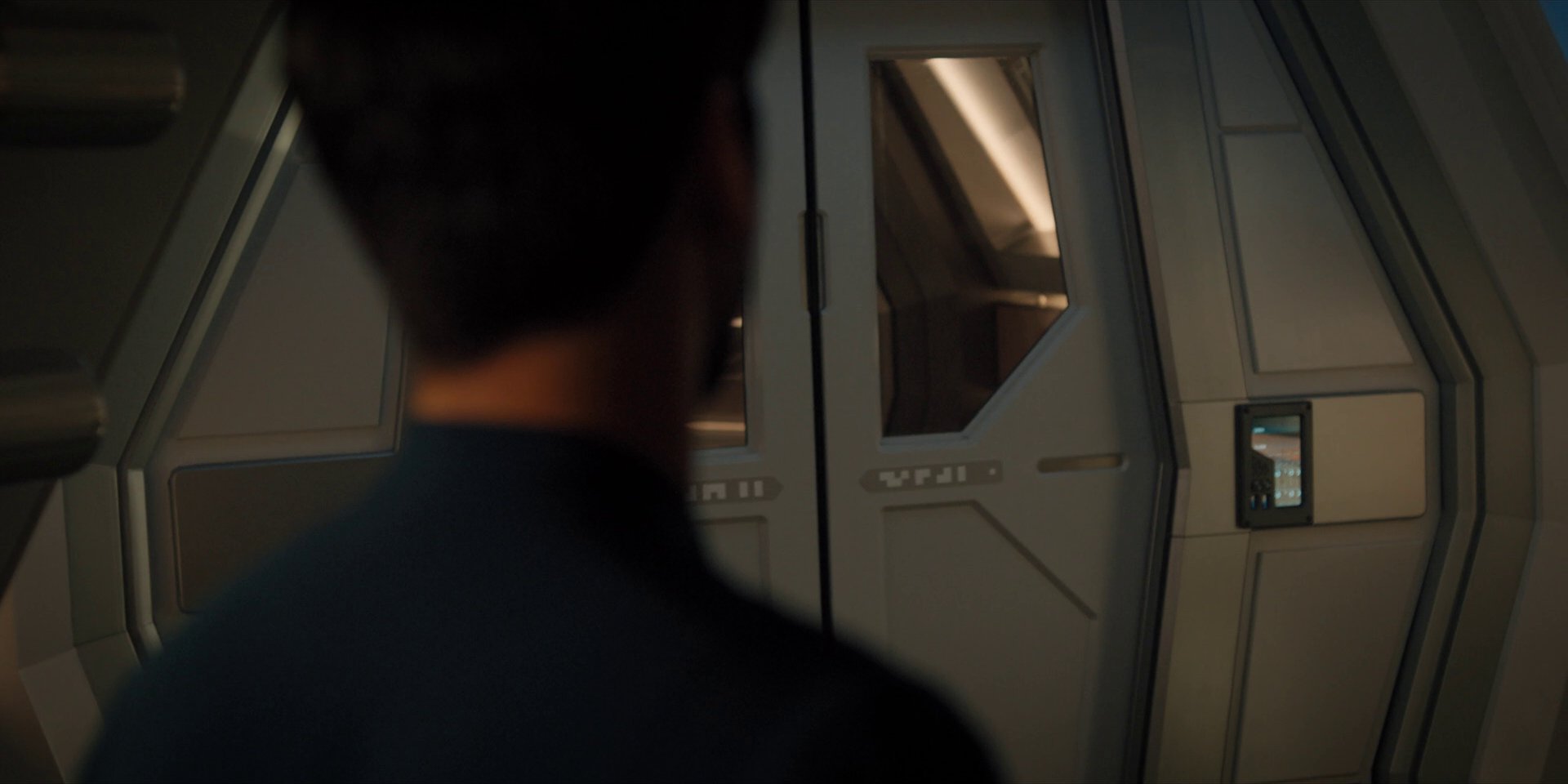 extant_StarTrekDiscovery_1x14-TheWarWithoutTheWarWithin_4928.jpg
