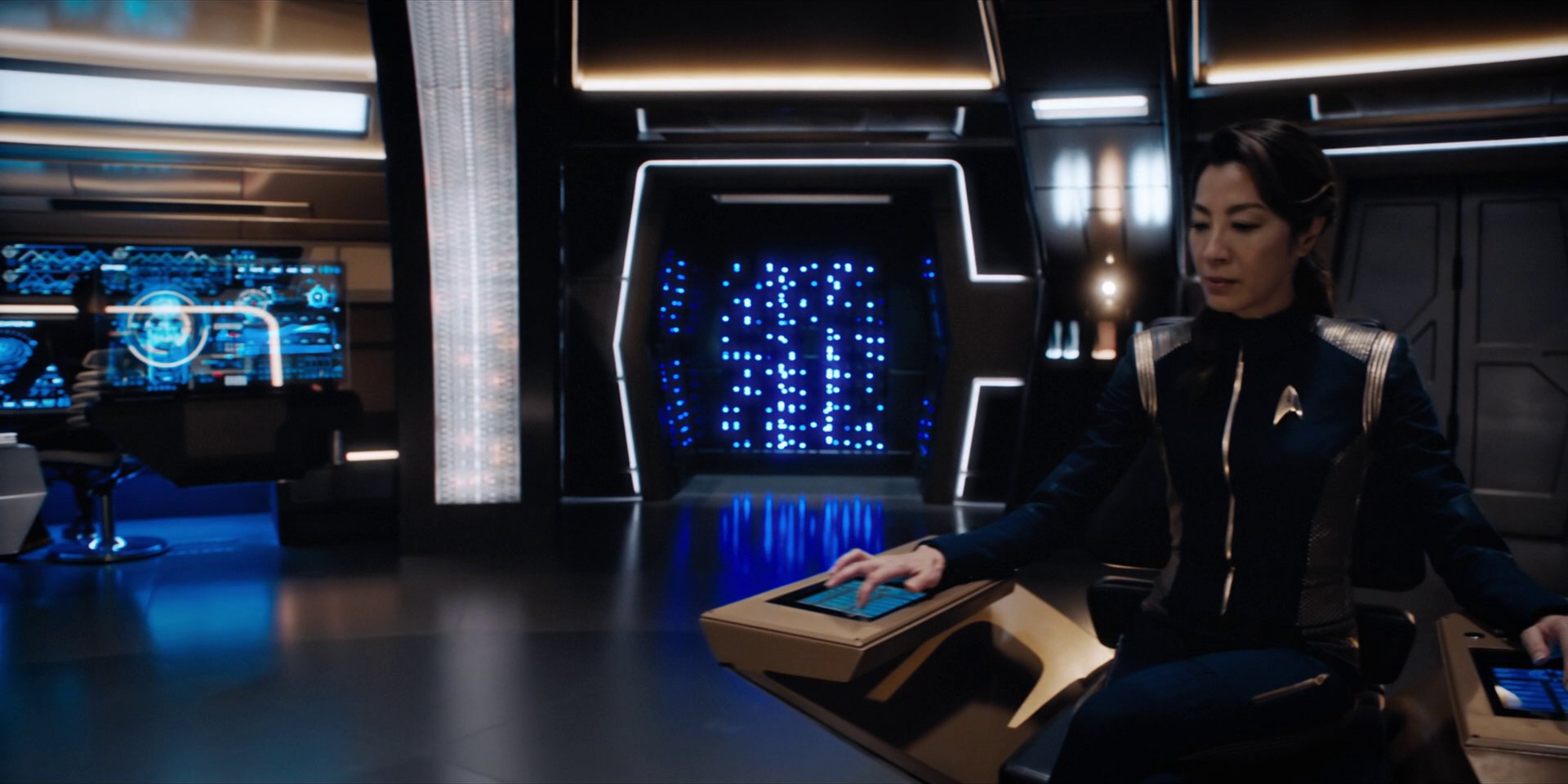 extant_StarTrekDiscovery_1x15-WillYouTakeMyHand_0231.jpg