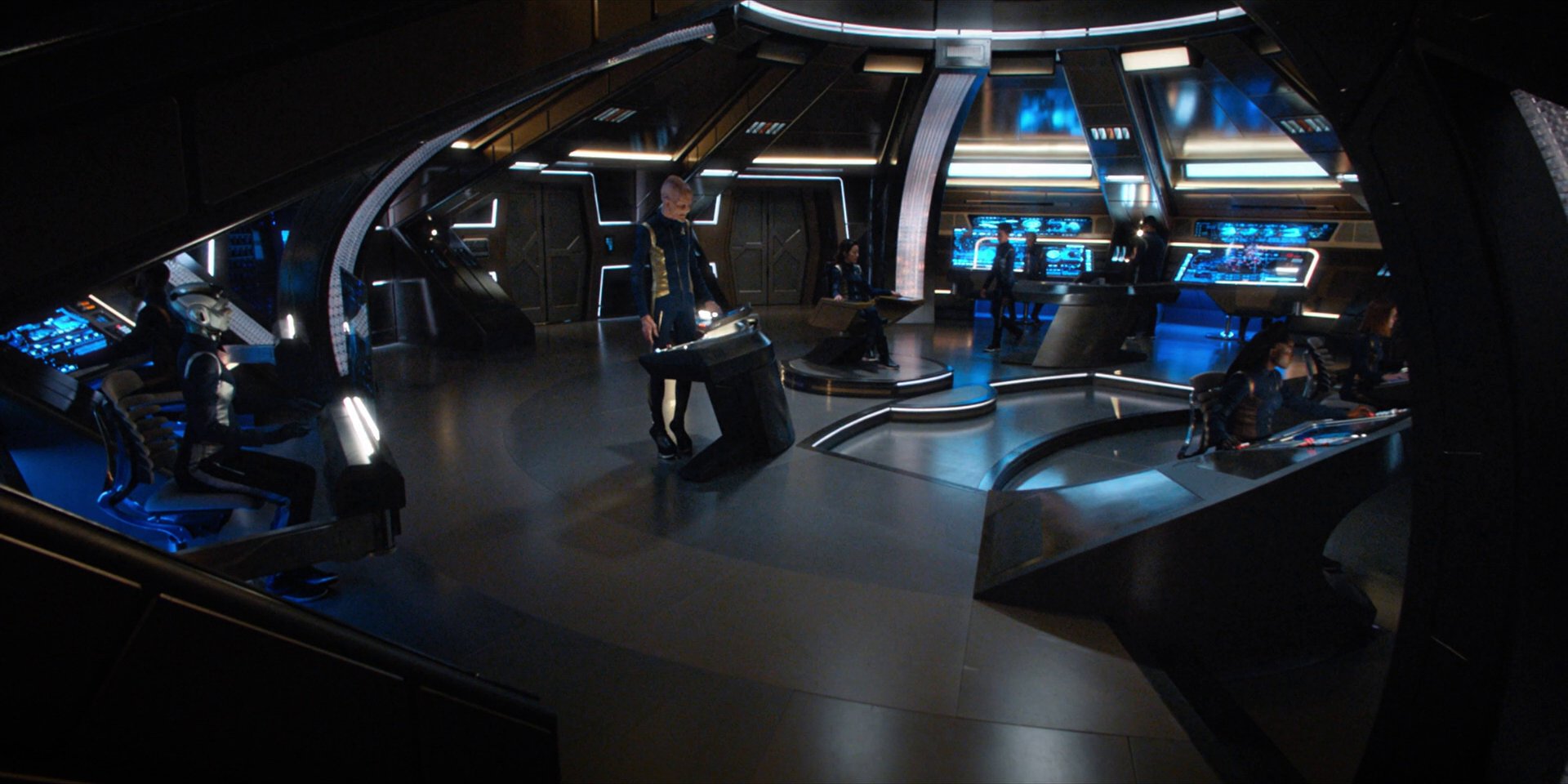 extant_StarTrekDiscovery_1x15-WillYouTakeMyHand_0334.jpg