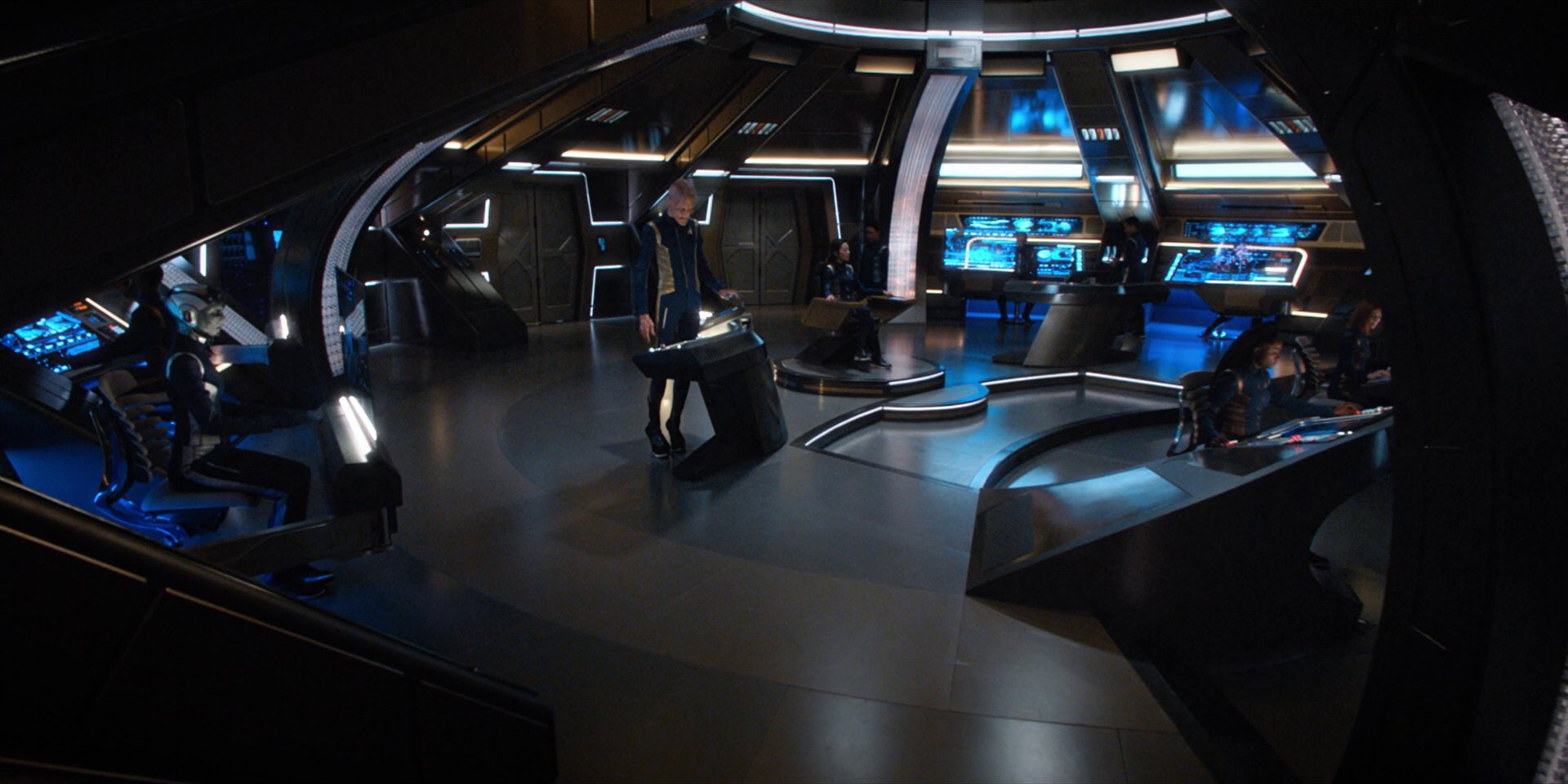 extant_StarTrekDiscovery_1x15-WillYouTakeMyHand_0336.jpg