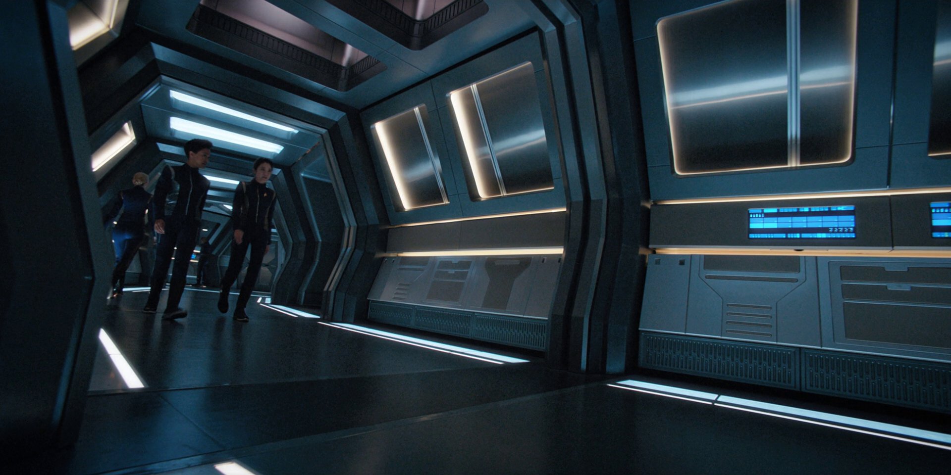 extant_StarTrekDiscovery_1x15-WillYouTakeMyHand_0496.jpg