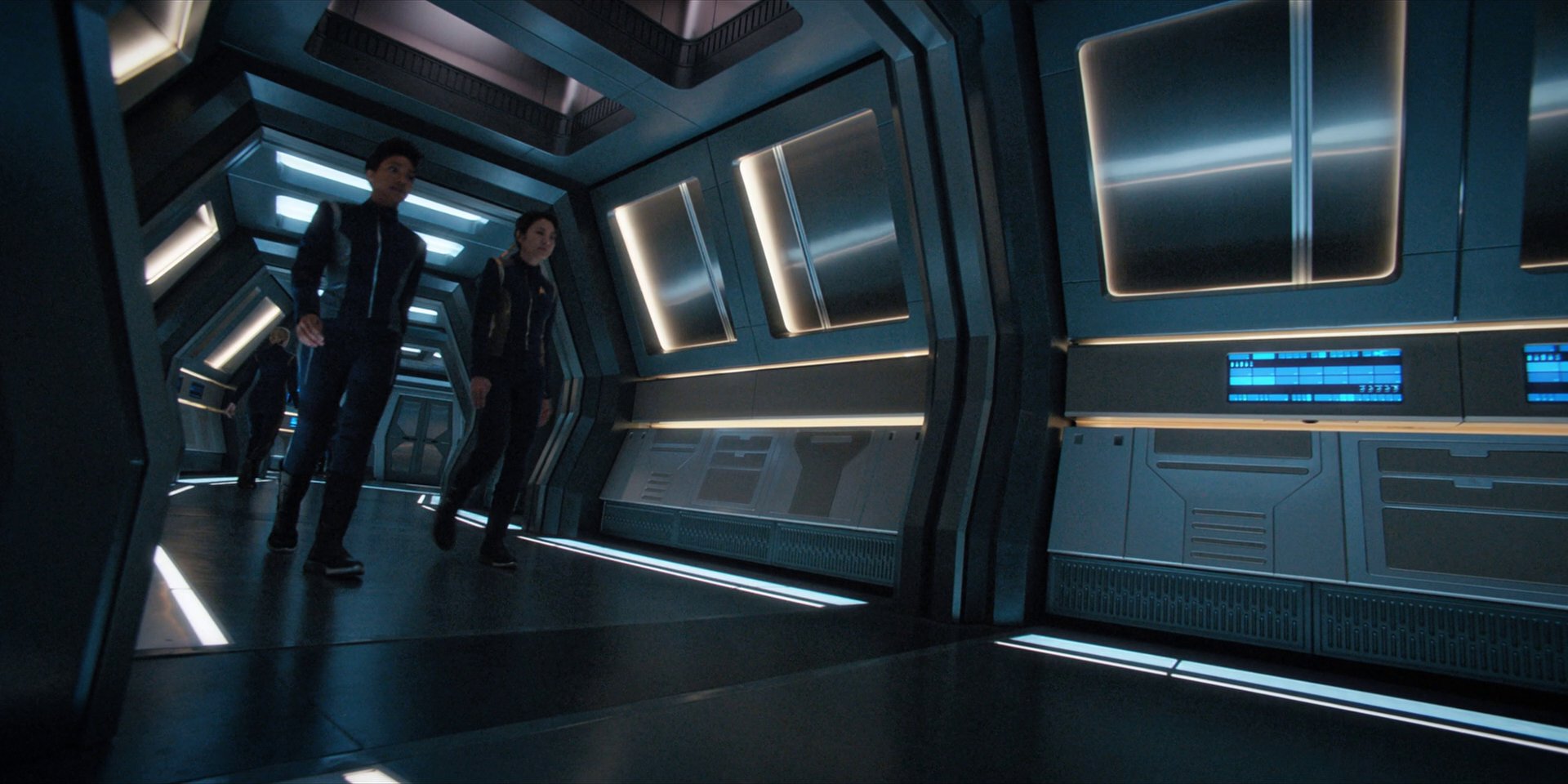 extant_StarTrekDiscovery_1x15-WillYouTakeMyHand_0498.jpg