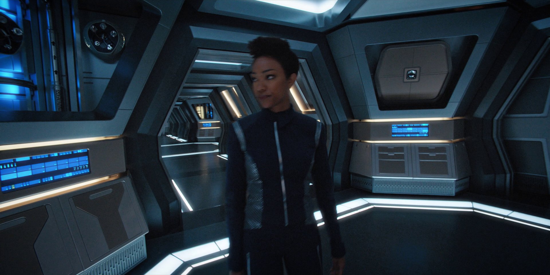 extant_StarTrekDiscovery_1x15-WillYouTakeMyHand_0615.jpg
