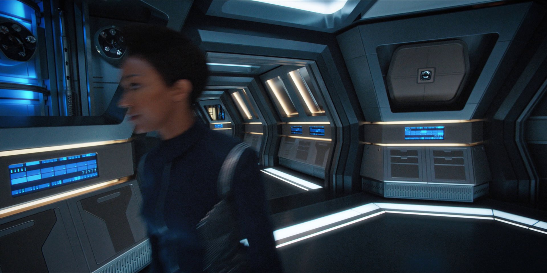 extant_StarTrekDiscovery_1x15-WillYouTakeMyHand_0616.jpg