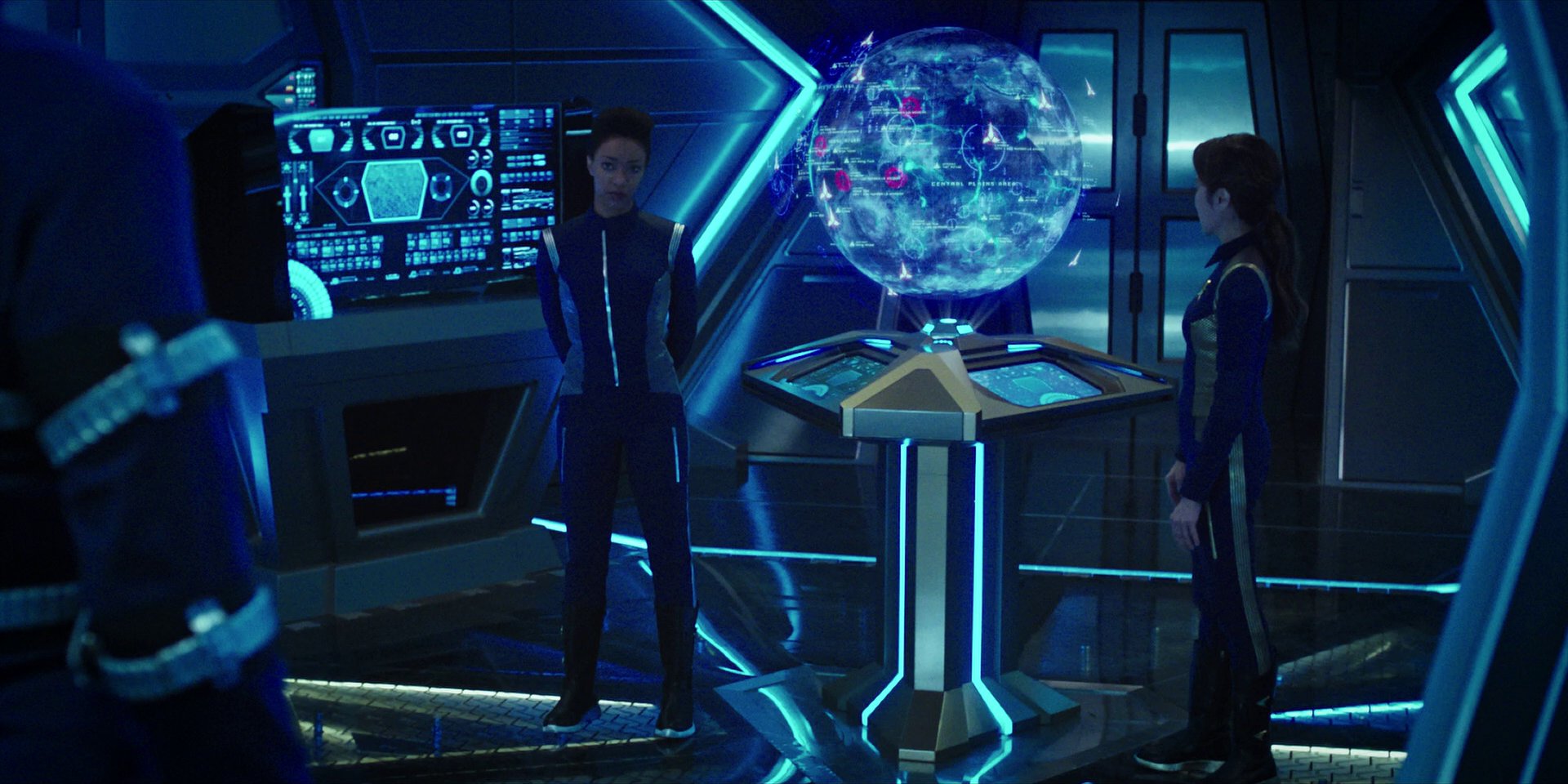 extant_StarTrekDiscovery_1x15-WillYouTakeMyHand_0837.jpg