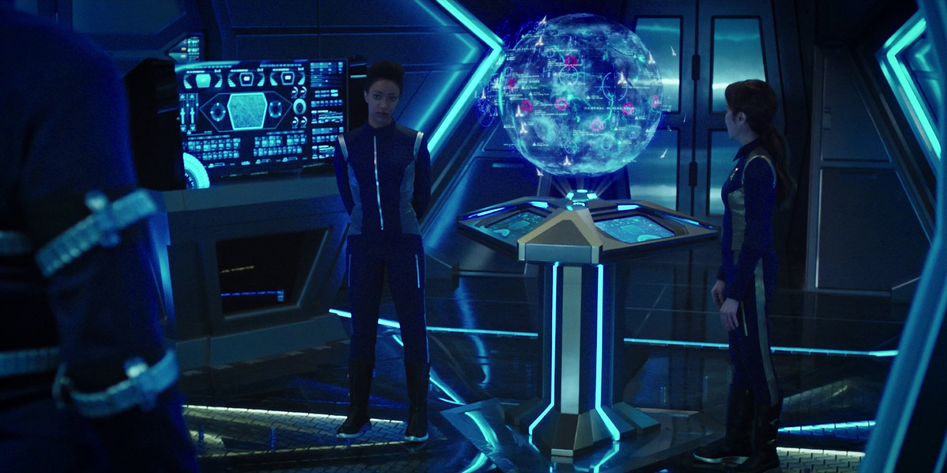 extant_StarTrekDiscovery_1x15-WillYouTakeMyHand_0839.jpg