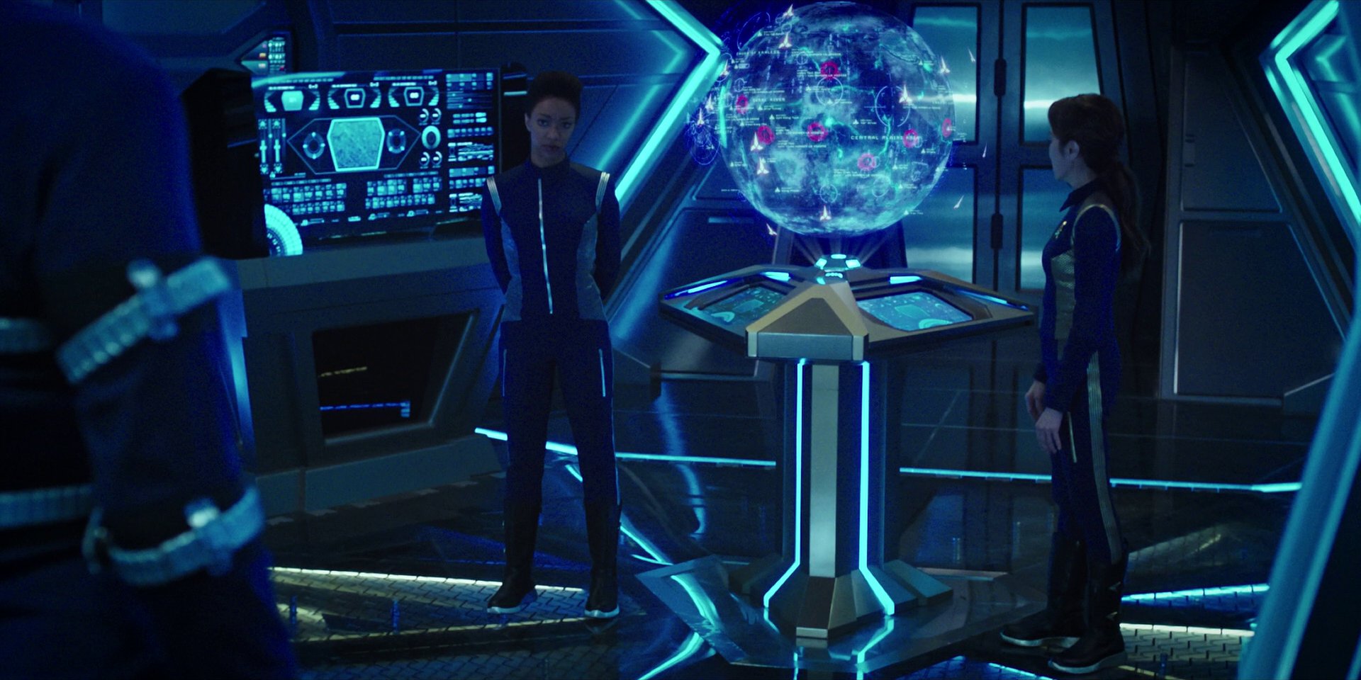 extant_StarTrekDiscovery_1x15-WillYouTakeMyHand_0840.jpg