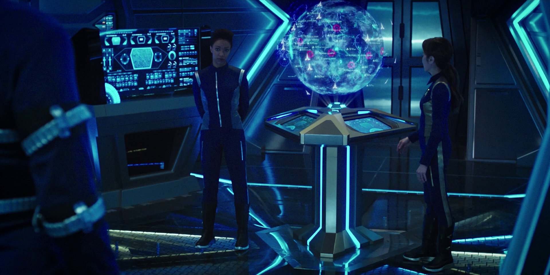 extant_StarTrekDiscovery_1x15-WillYouTakeMyHand_0841.jpg