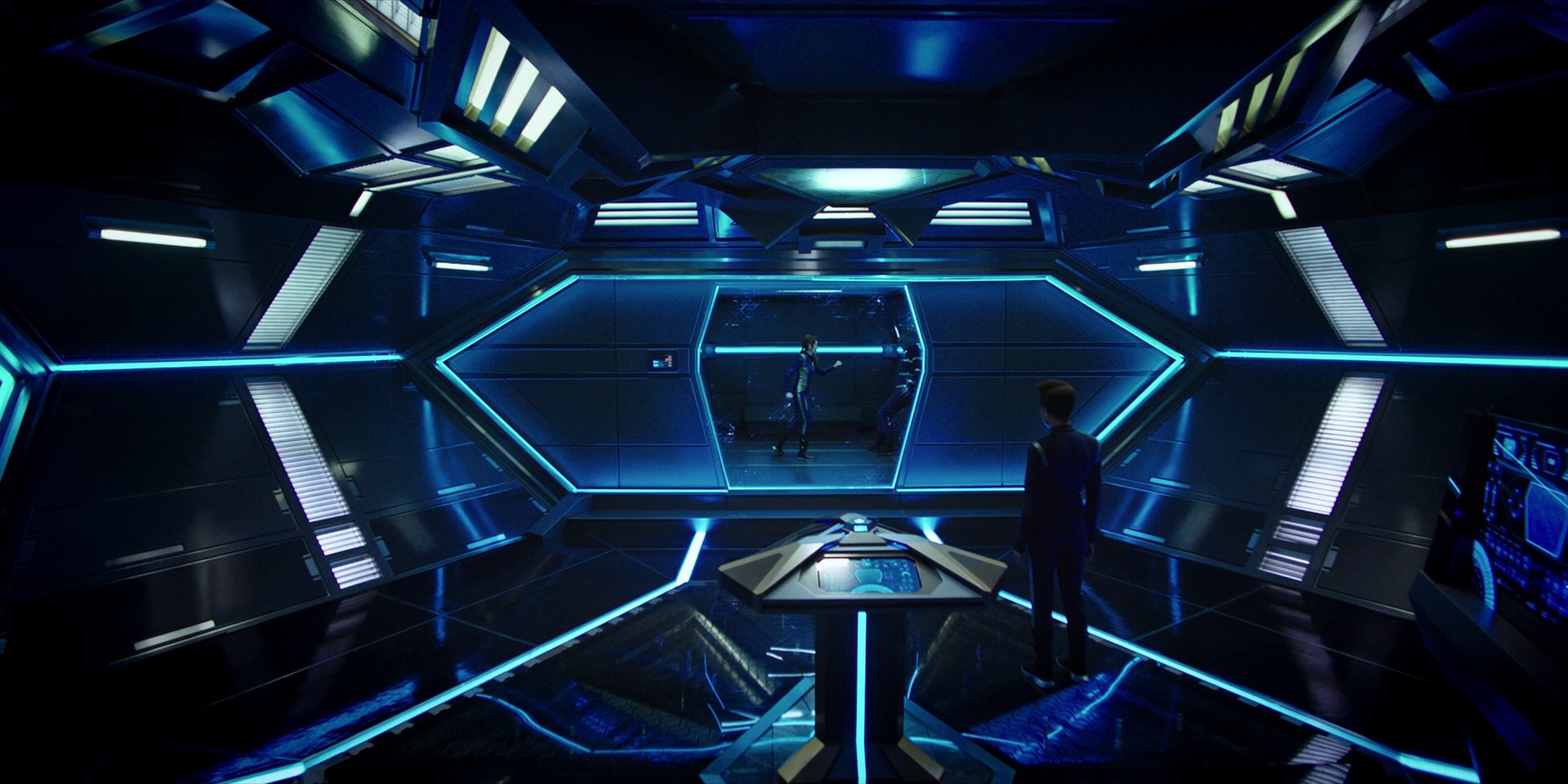 extant_StarTrekDiscovery_1x15-WillYouTakeMyHand_0919.jpg