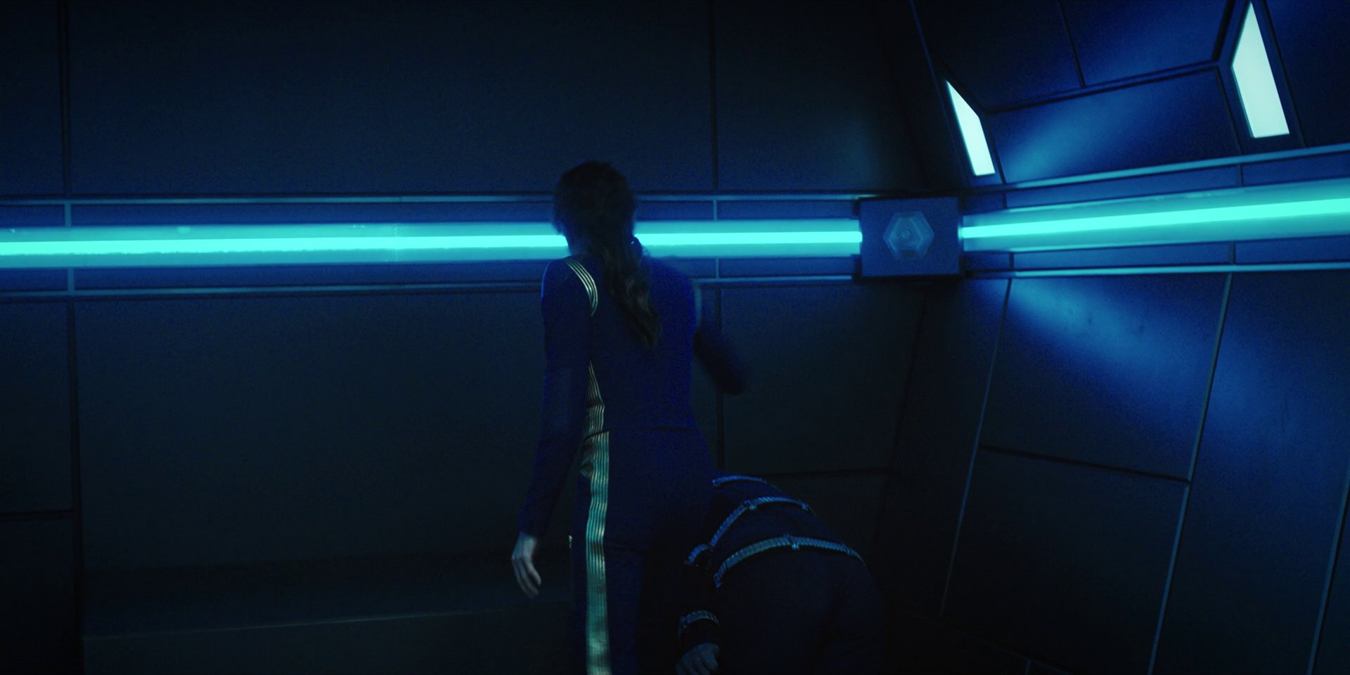 extant_StarTrekDiscovery_1x15-WillYouTakeMyHand_0933.jpg
