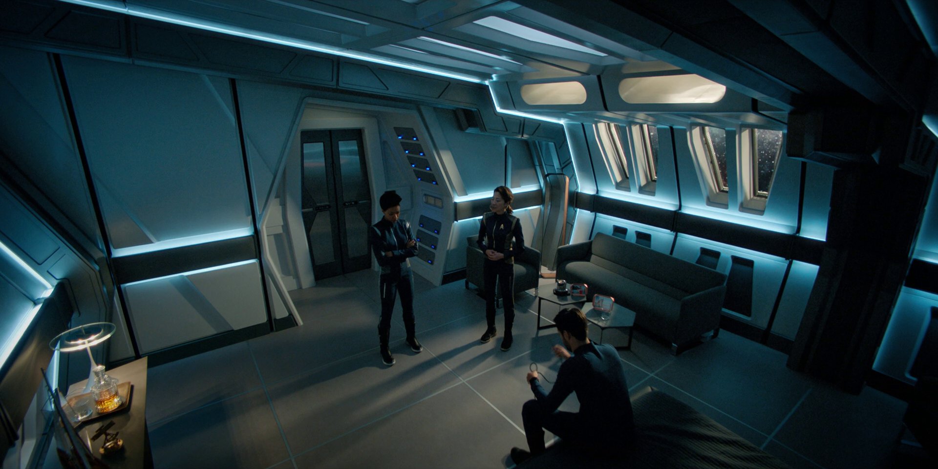 extant_StarTrekDiscovery_1x15-WillYouTakeMyHand_1008.jpg