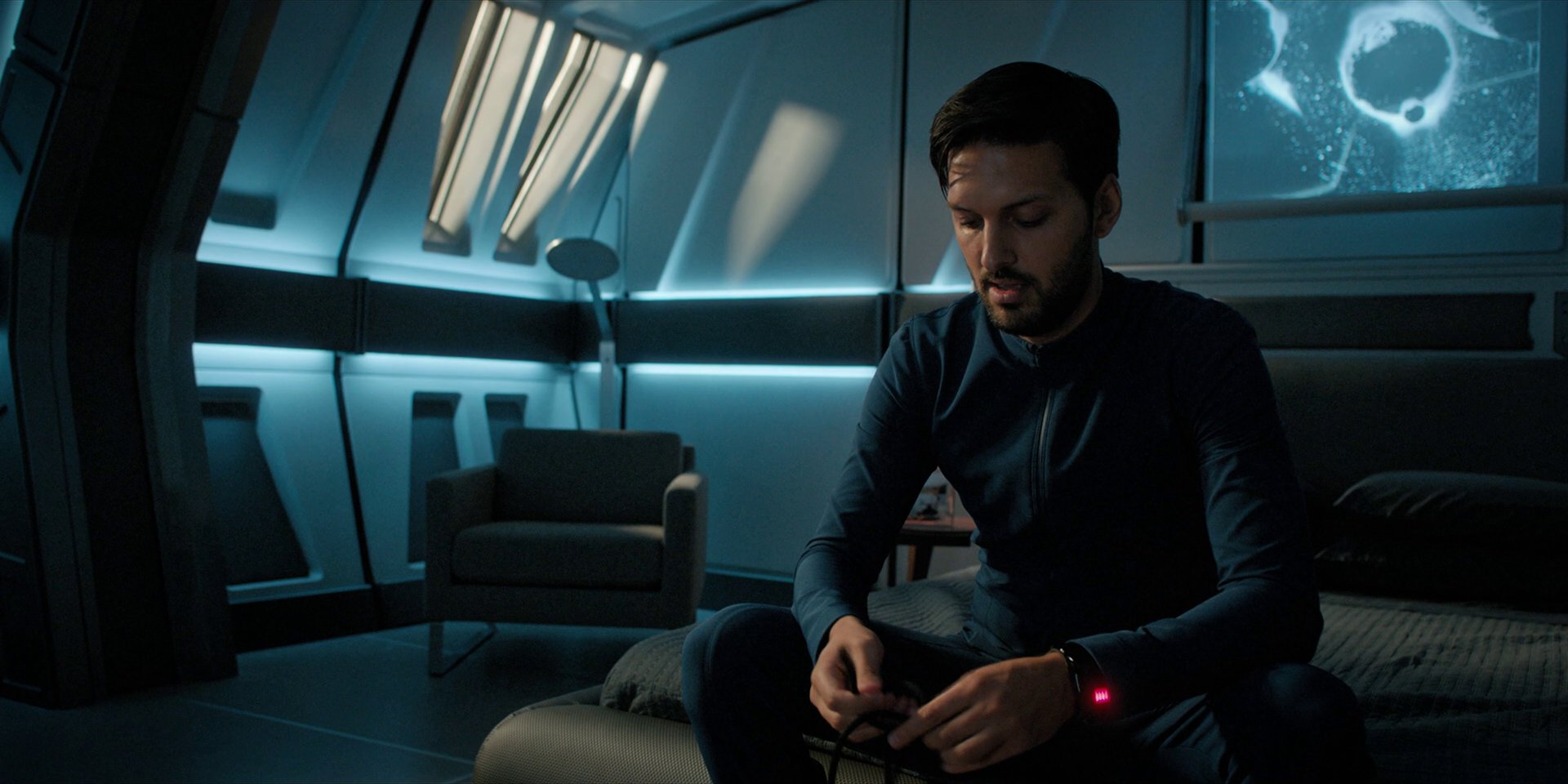 extant_StarTrekDiscovery_1x15-WillYouTakeMyHand_1054.jpg