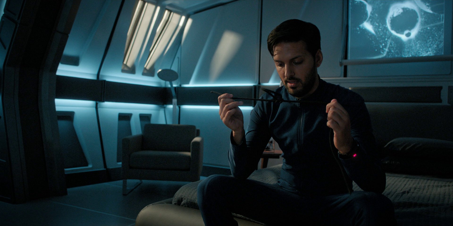 extant_StarTrekDiscovery_1x15-WillYouTakeMyHand_1058.jpg