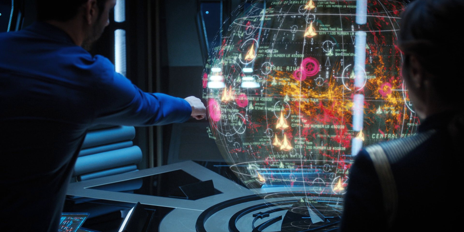 extant_StarTrekDiscovery_1x15-WillYouTakeMyHand_1179.jpg