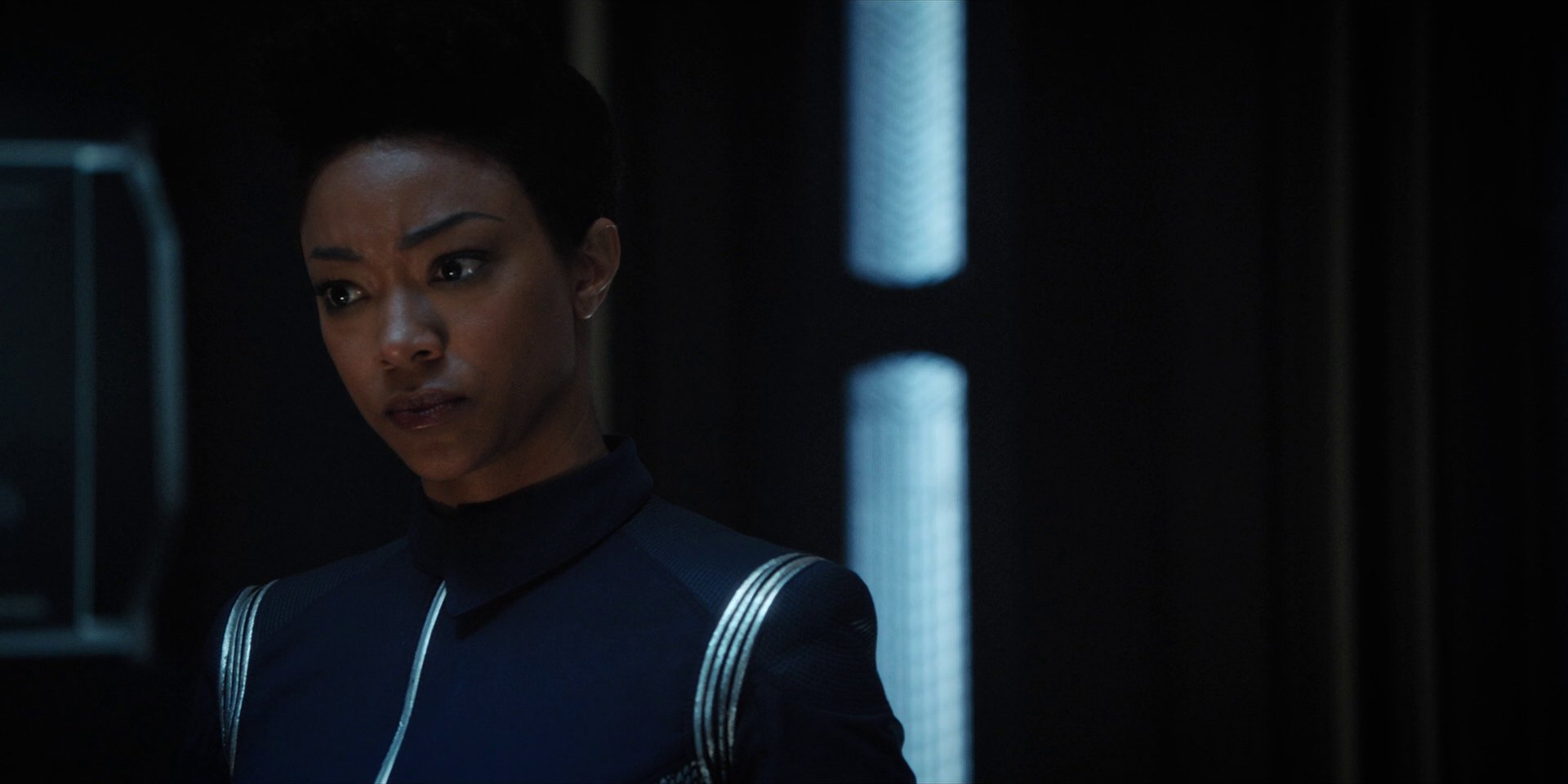 extant_StarTrekDiscovery_1x15-WillYouTakeMyHand_1185.jpg