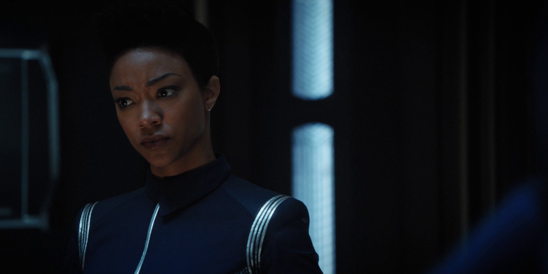extant_StarTrekDiscovery_1x15-WillYouTakeMyHand_1186.jpg