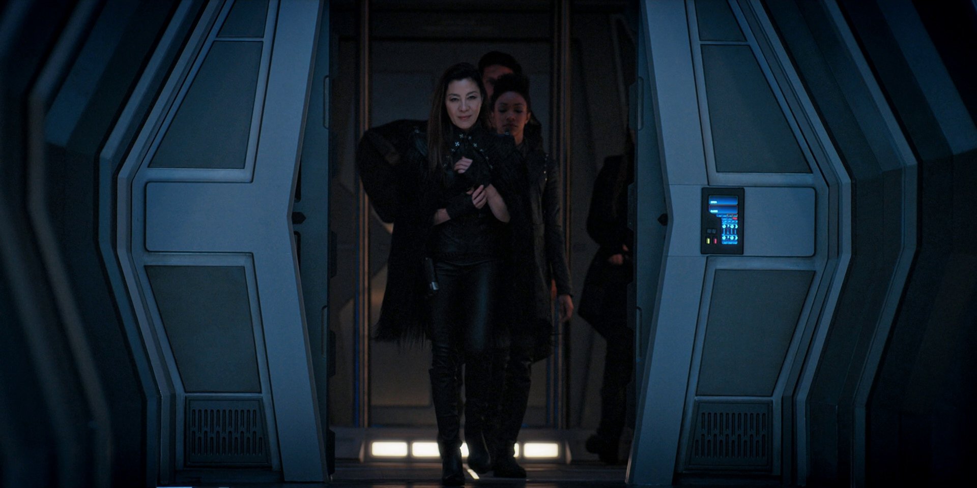 extant_StarTrekDiscovery_1x15-WillYouTakeMyHand_1436.jpg