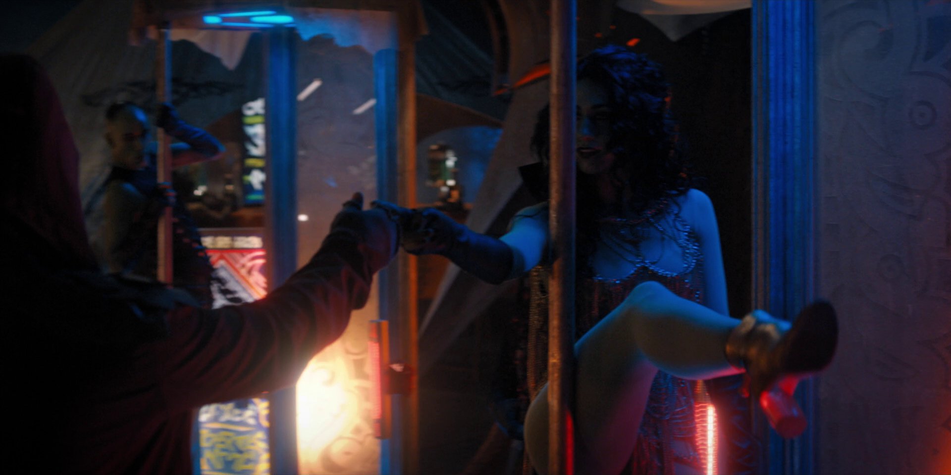 extant_StarTrekDiscovery_1x15-WillYouTakeMyHand_1706.jpg