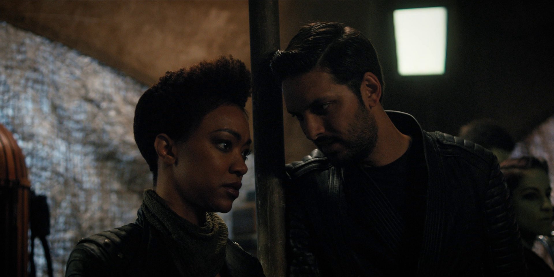 extant_StarTrekDiscovery_1x15-WillYouTakeMyHand_2106.jpg