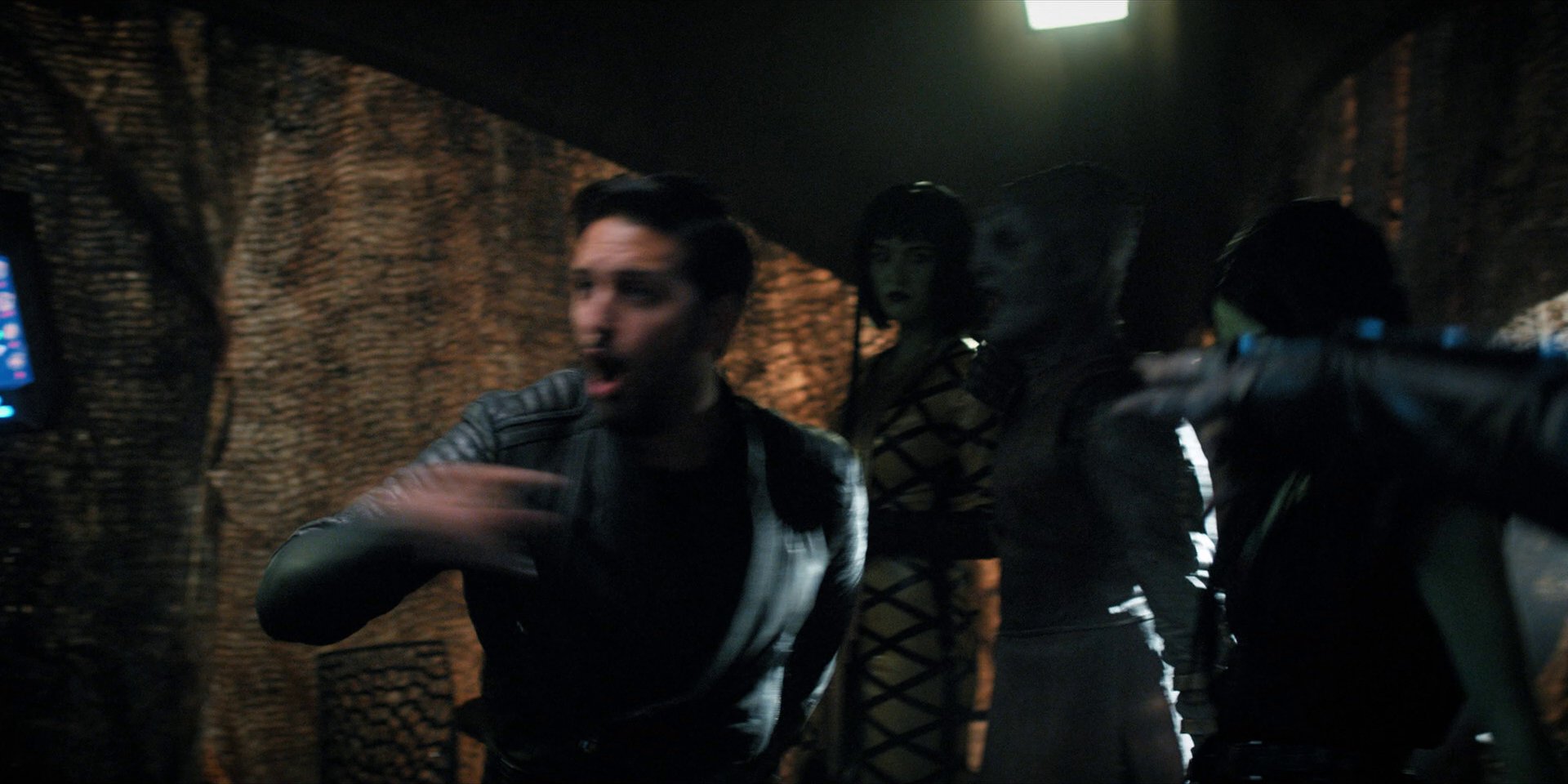 extant_StarTrekDiscovery_1x15-WillYouTakeMyHand_2163.jpg