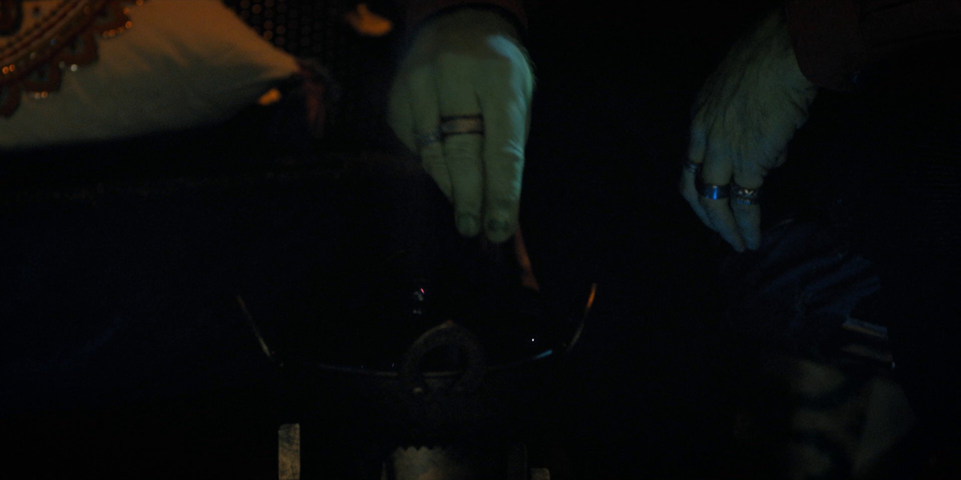 extant_StarTrekDiscovery_1x15-WillYouTakeMyHand_2197.jpg