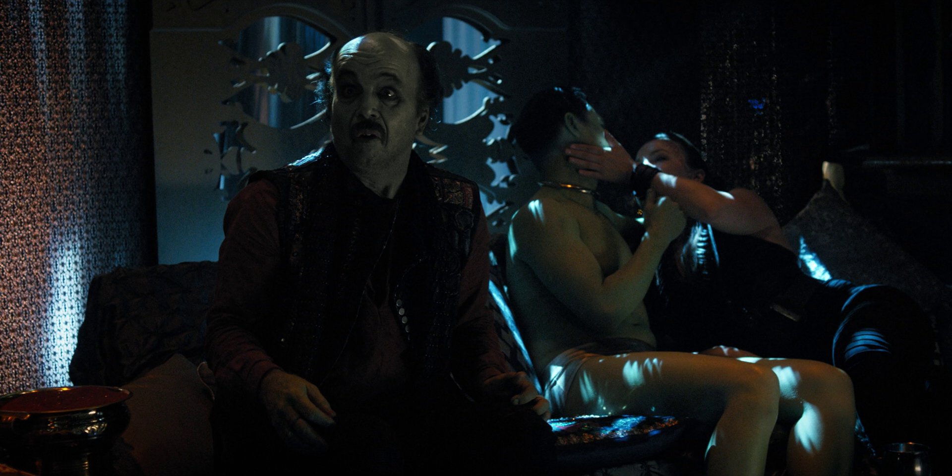 extant_StarTrekDiscovery_1x15-WillYouTakeMyHand_2220.jpg