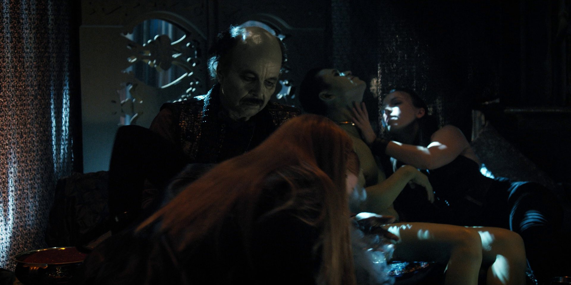 extant_StarTrekDiscovery_1x15-WillYouTakeMyHand_2277.jpg