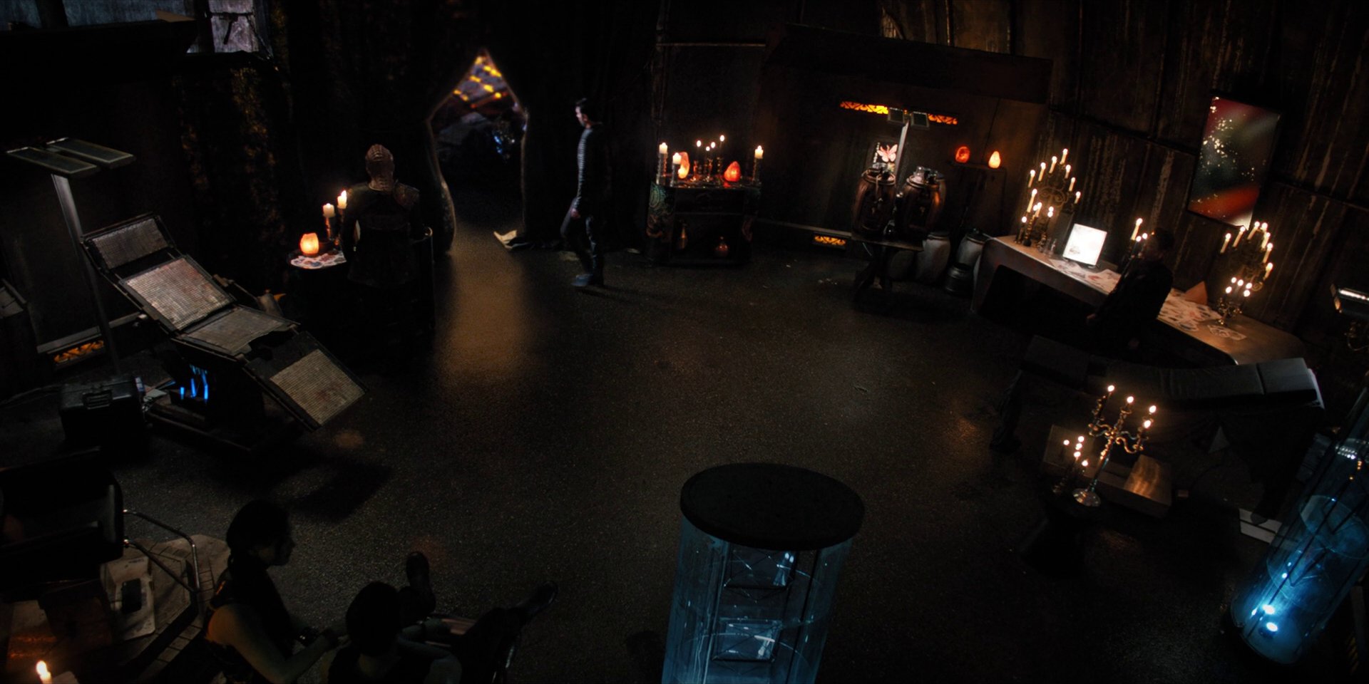 extant_StarTrekDiscovery_1x15-WillYouTakeMyHand_2709.jpg