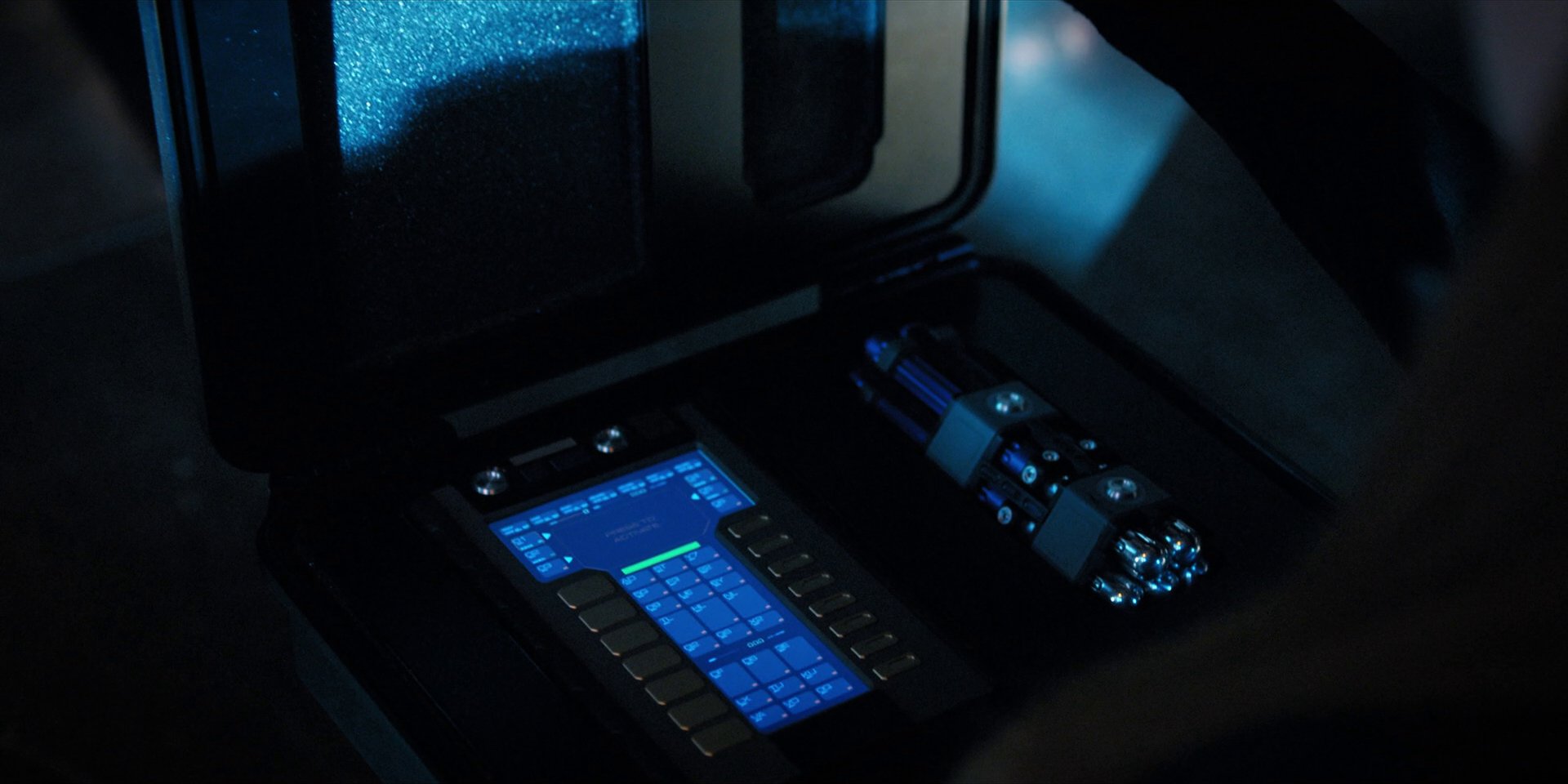 extant_StarTrekDiscovery_1x15-WillYouTakeMyHand_2844.jpg