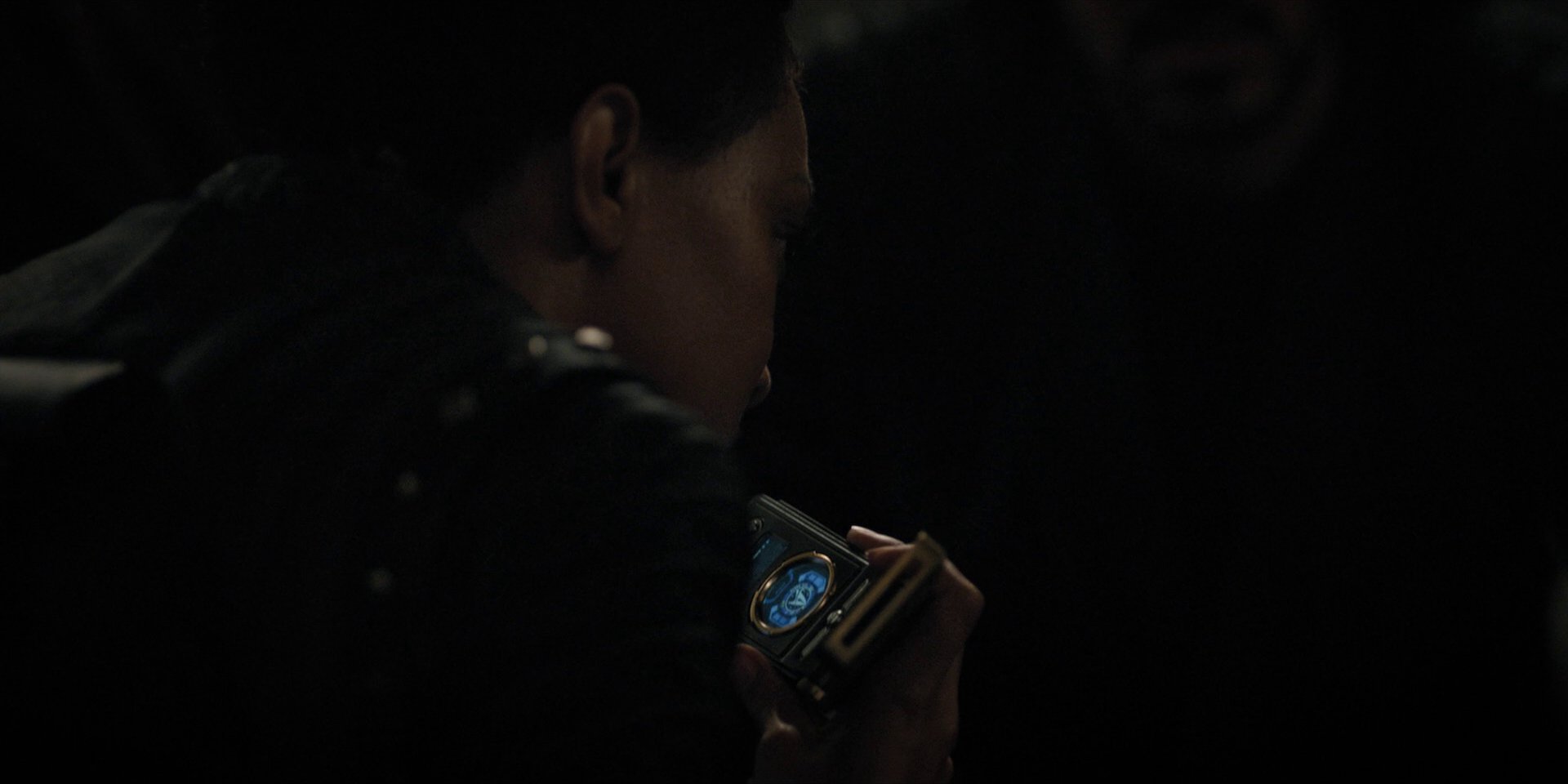 extant_StarTrekDiscovery_1x15-WillYouTakeMyHand_2970.jpg