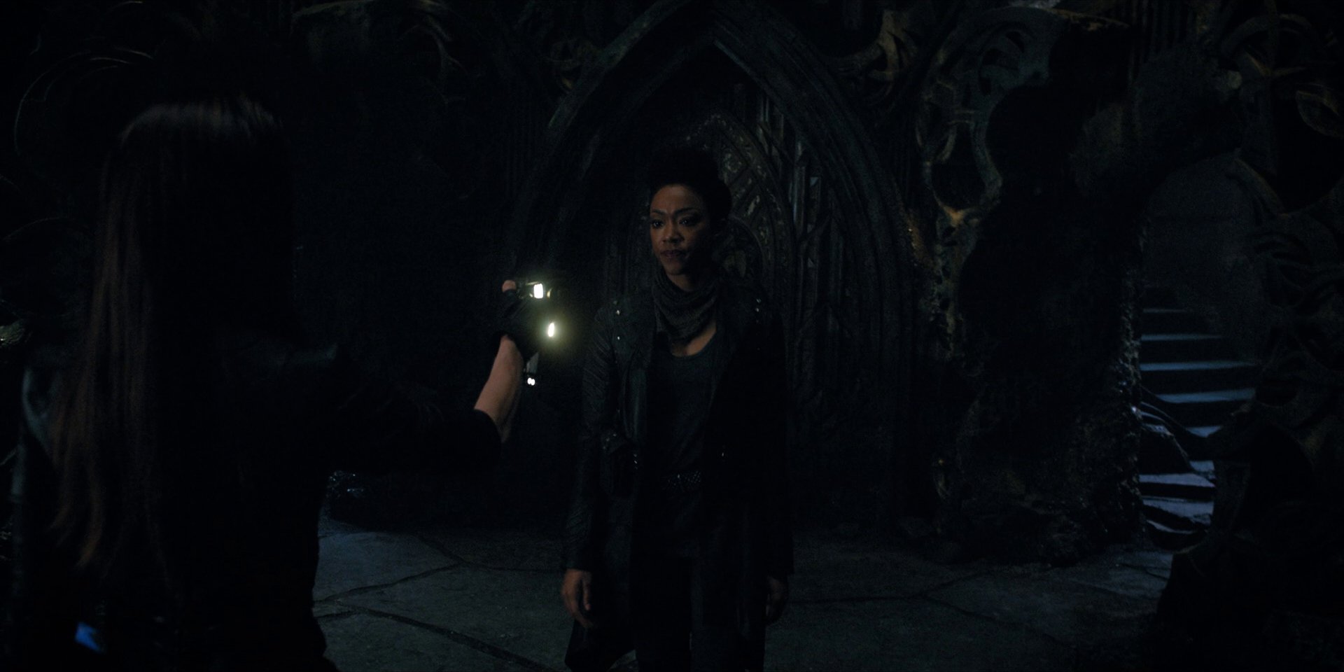 extant_StarTrekDiscovery_1x15-WillYouTakeMyHand_3366.jpg