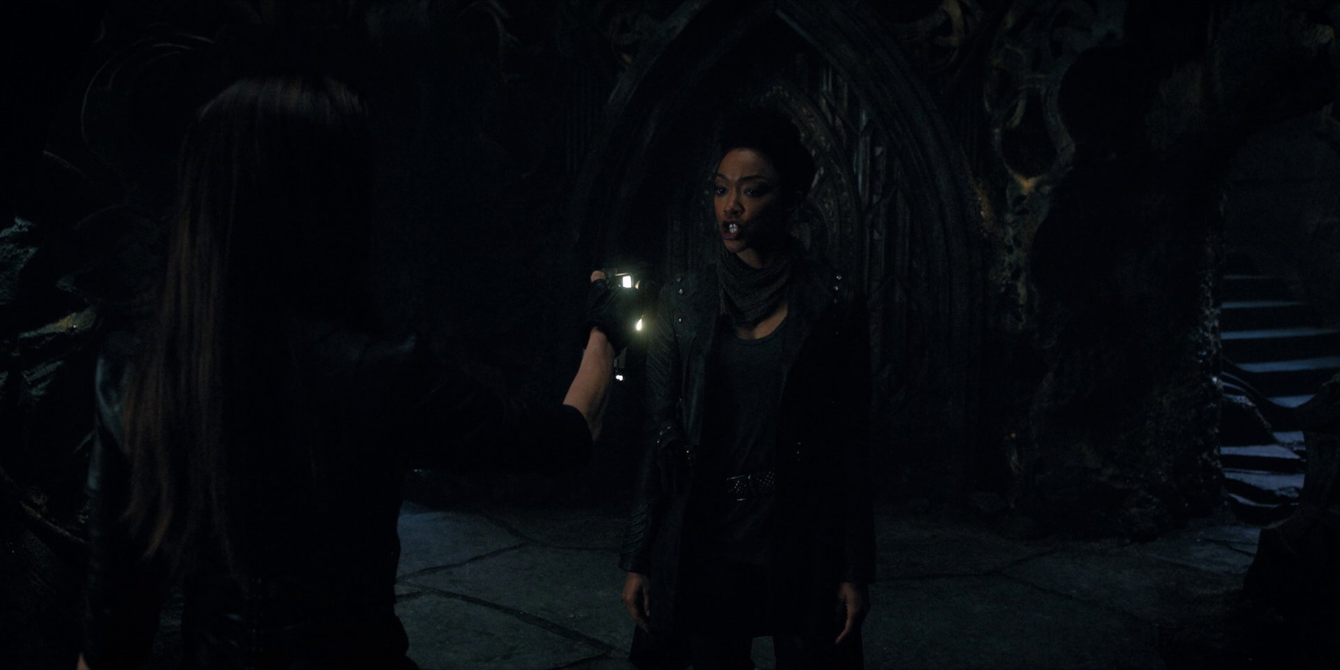 extant_StarTrekDiscovery_1x15-WillYouTakeMyHand_3373.jpg