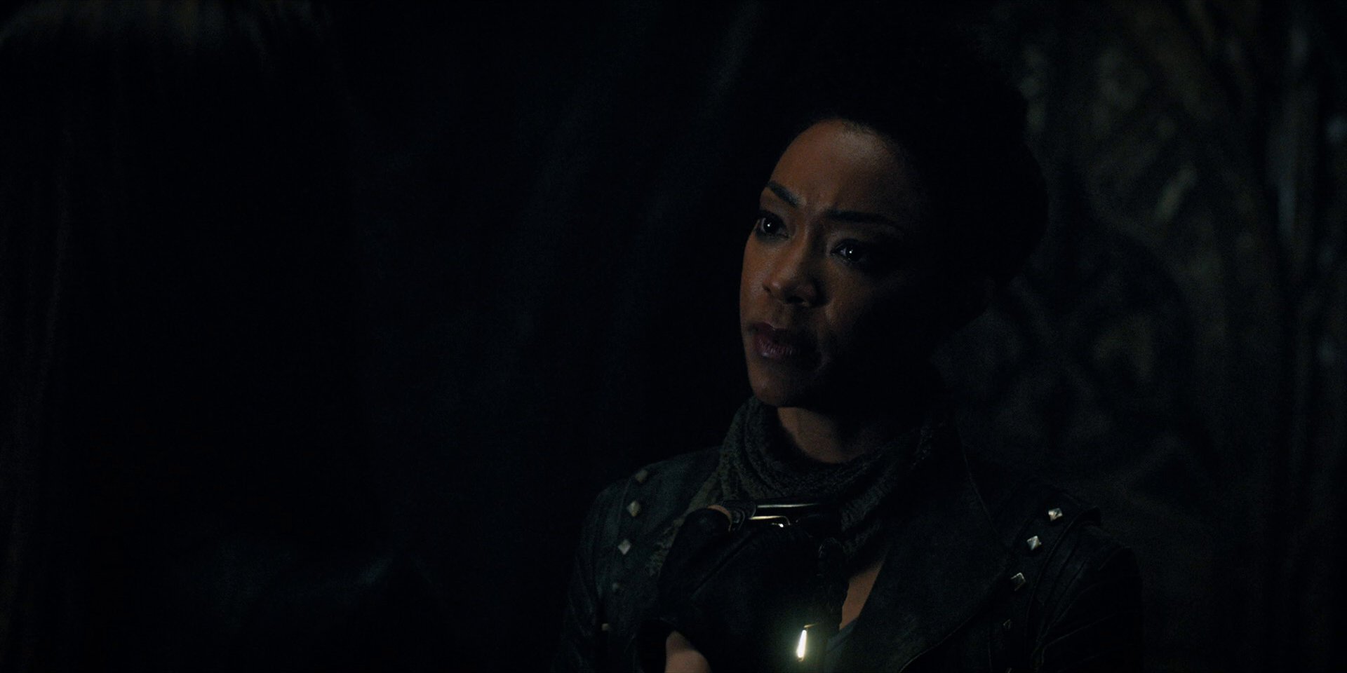 extant_StarTrekDiscovery_1x15-WillYouTakeMyHand_3404.jpg