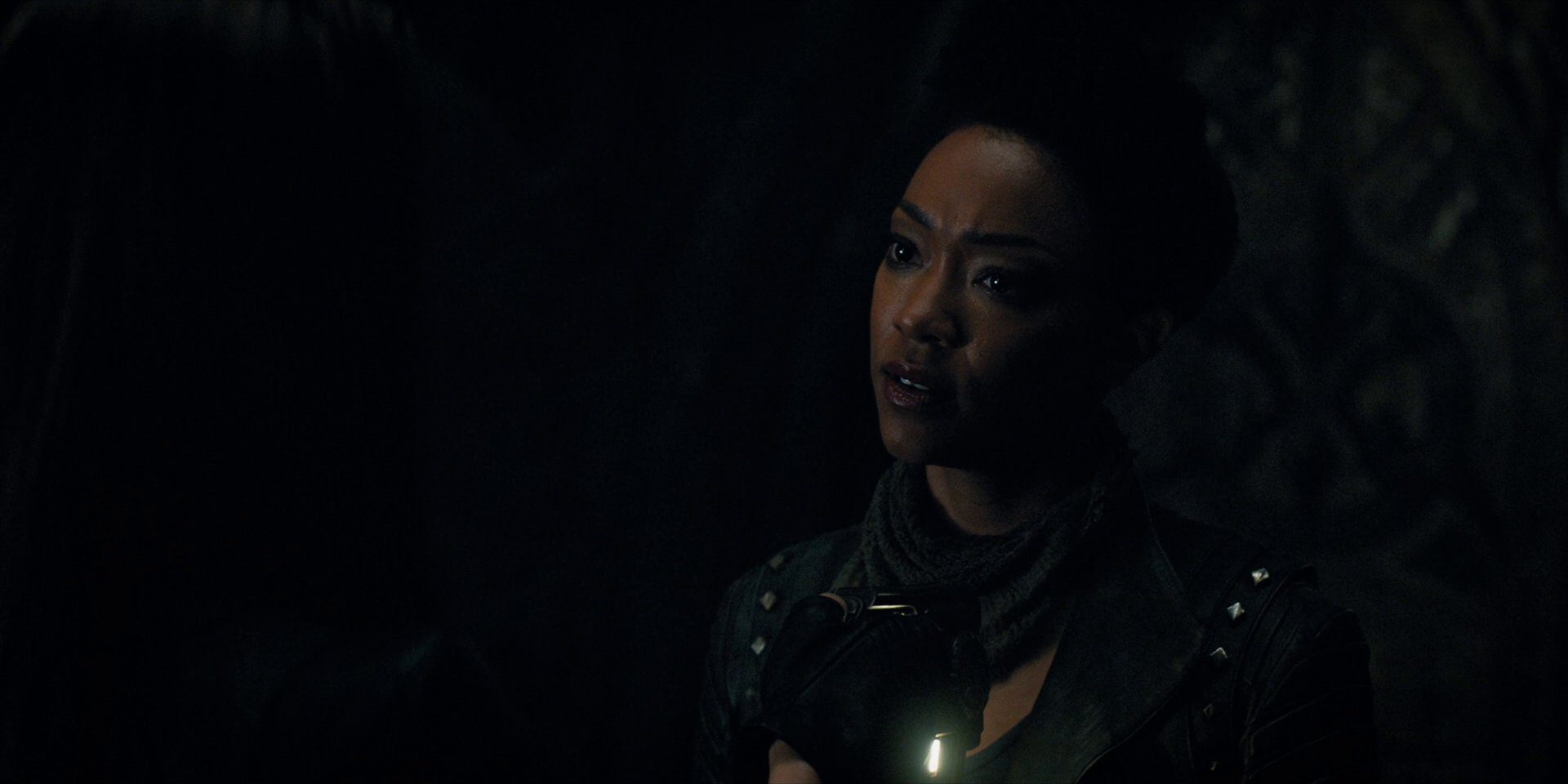 extant_StarTrekDiscovery_1x15-WillYouTakeMyHand_3407.jpg