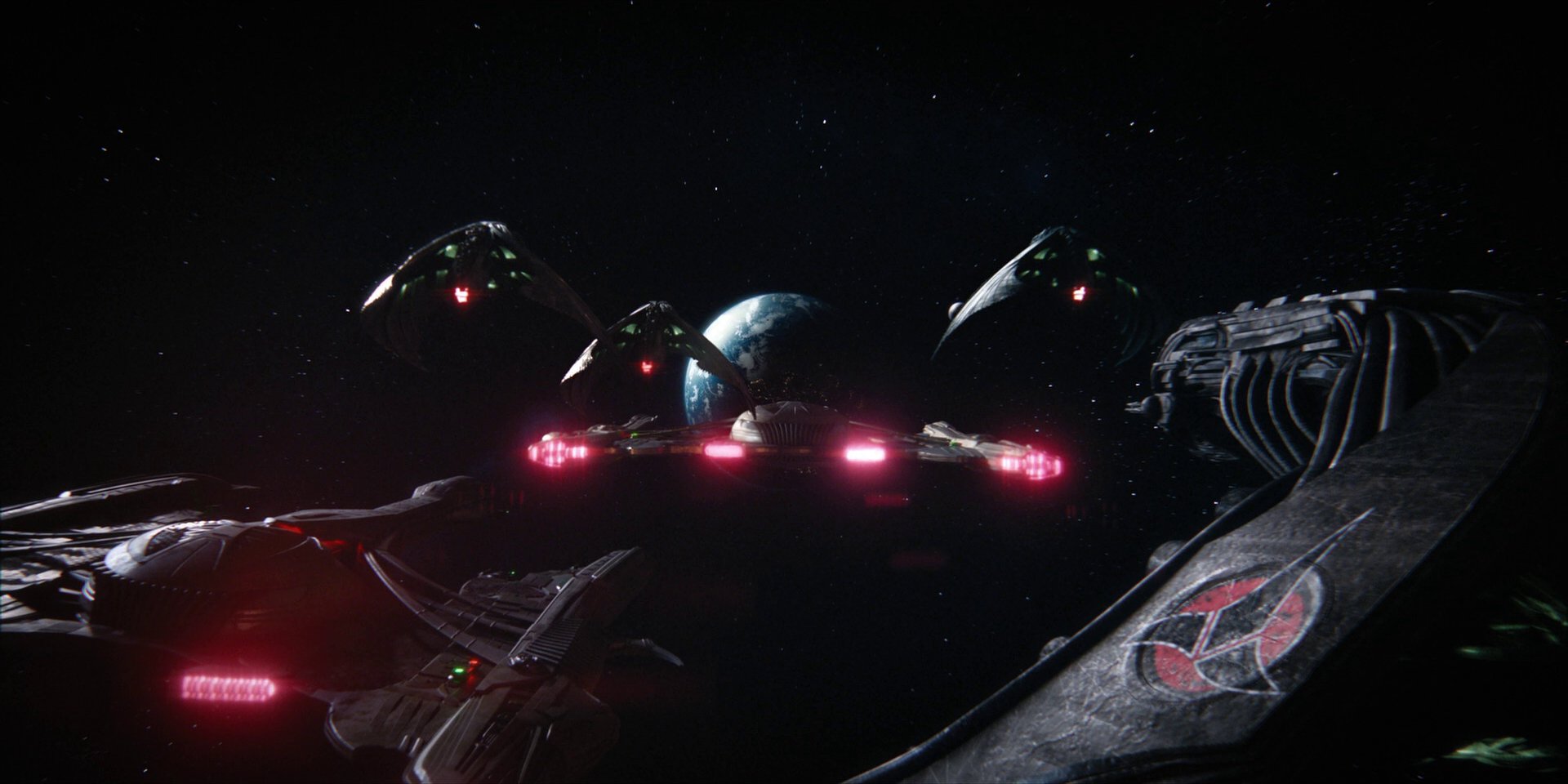 extant_StarTrekDiscovery_1x15-WillYouTakeMyHand_4125.jpg