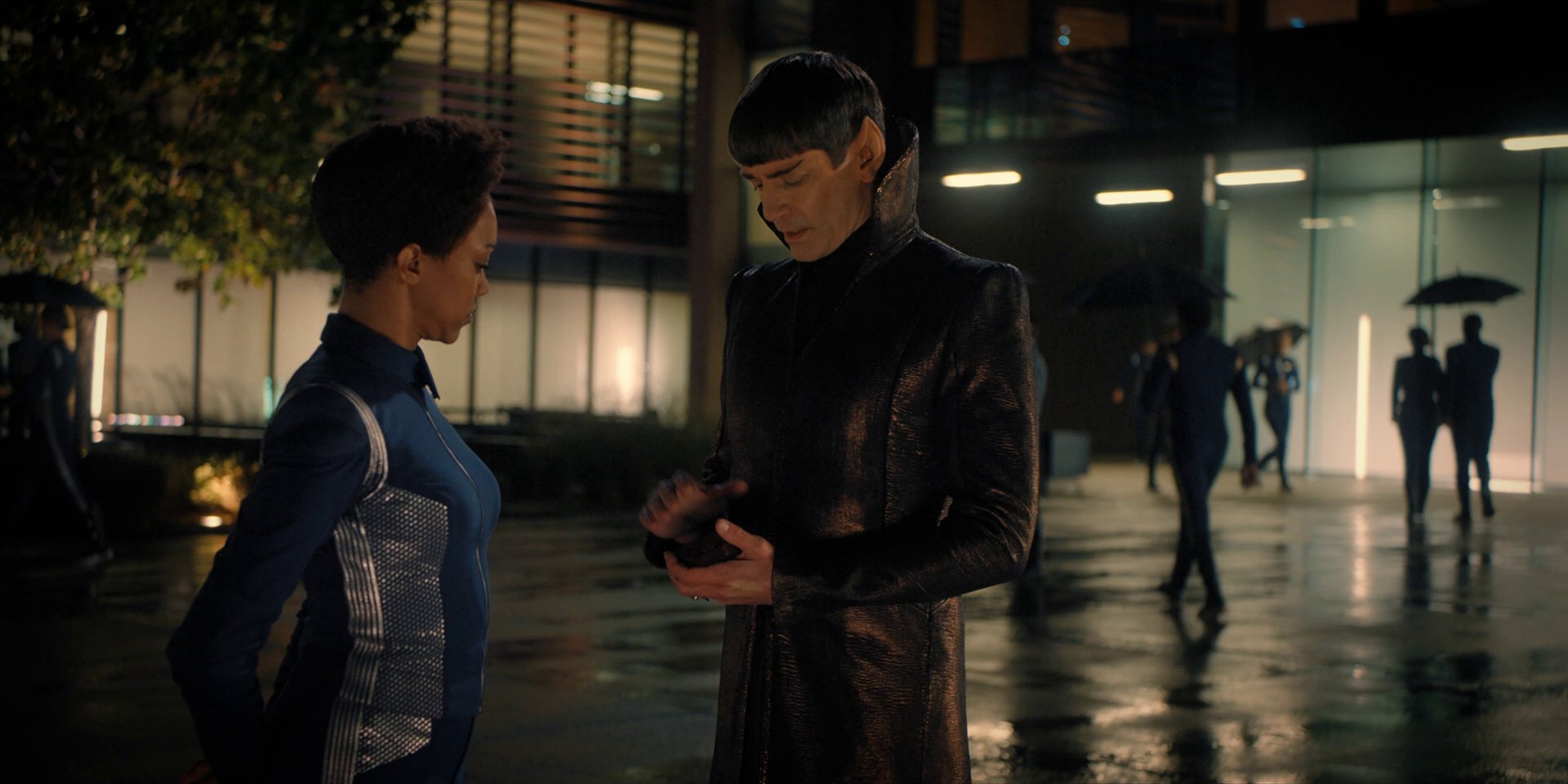 extant_StarTrekDiscovery_1x15-WillYouTakeMyHand_4364.jpg
