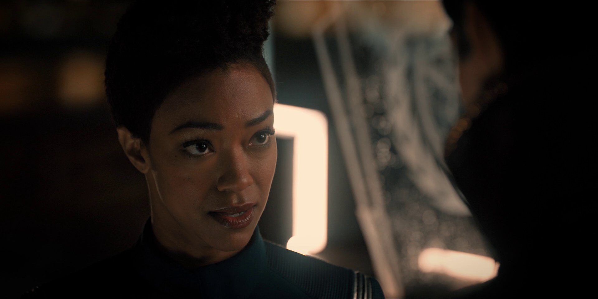 extant_StarTrekDiscovery_1x15-WillYouTakeMyHand_4391.jpg