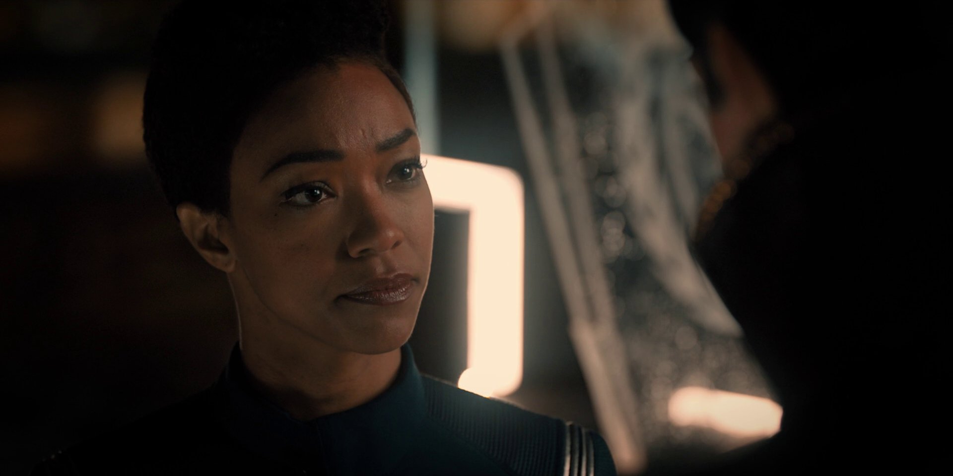 extant_StarTrekDiscovery_1x15-WillYouTakeMyHand_4394.jpg