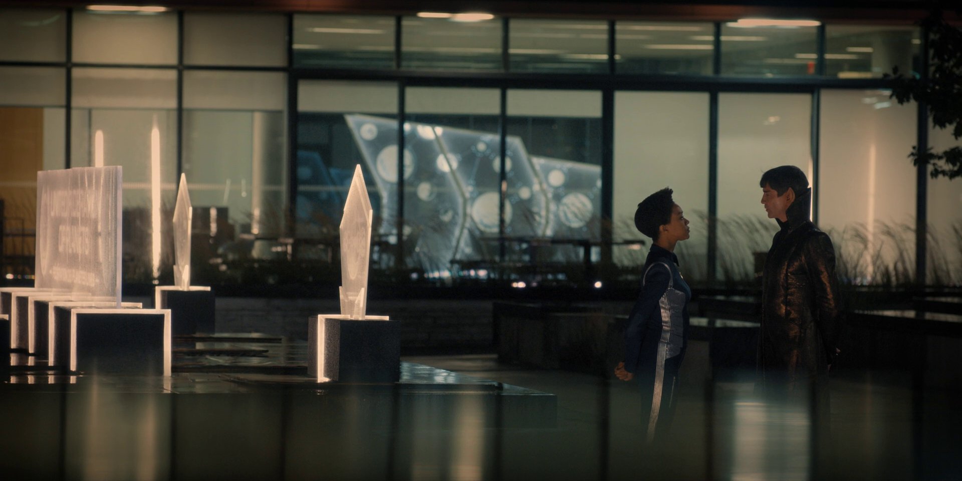 extant_StarTrekDiscovery_1x15-WillYouTakeMyHand_4415.jpg
