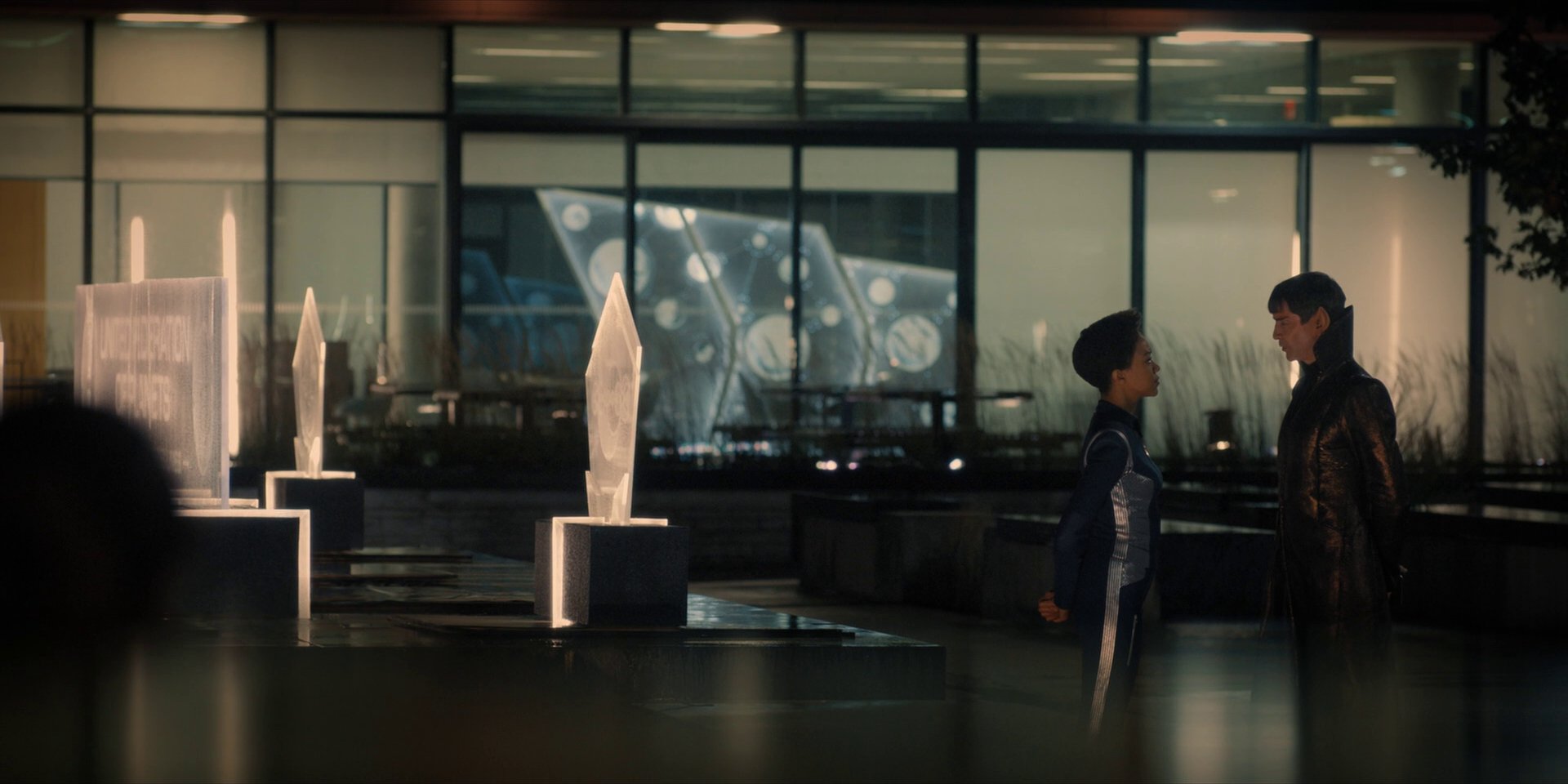 extant_StarTrekDiscovery_1x15-WillYouTakeMyHand_4420.jpg