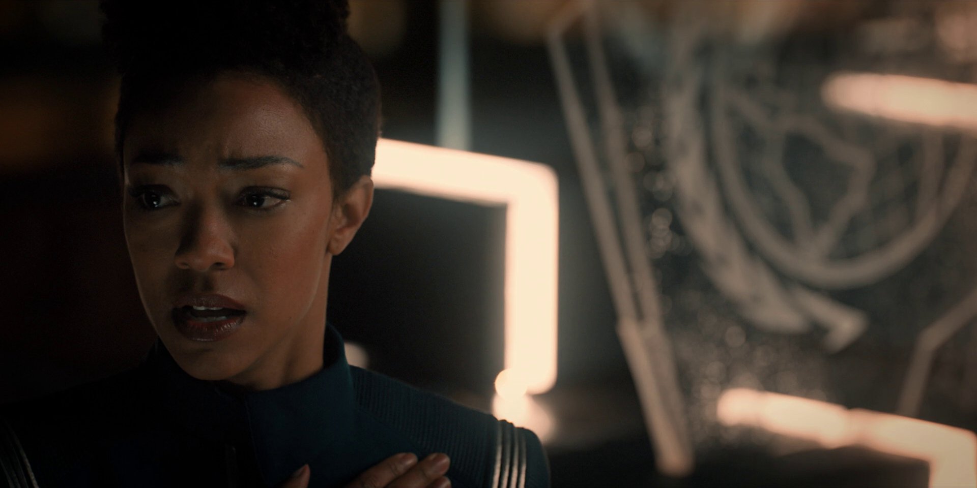 extant_StarTrekDiscovery_1x15-WillYouTakeMyHand_4456.jpg