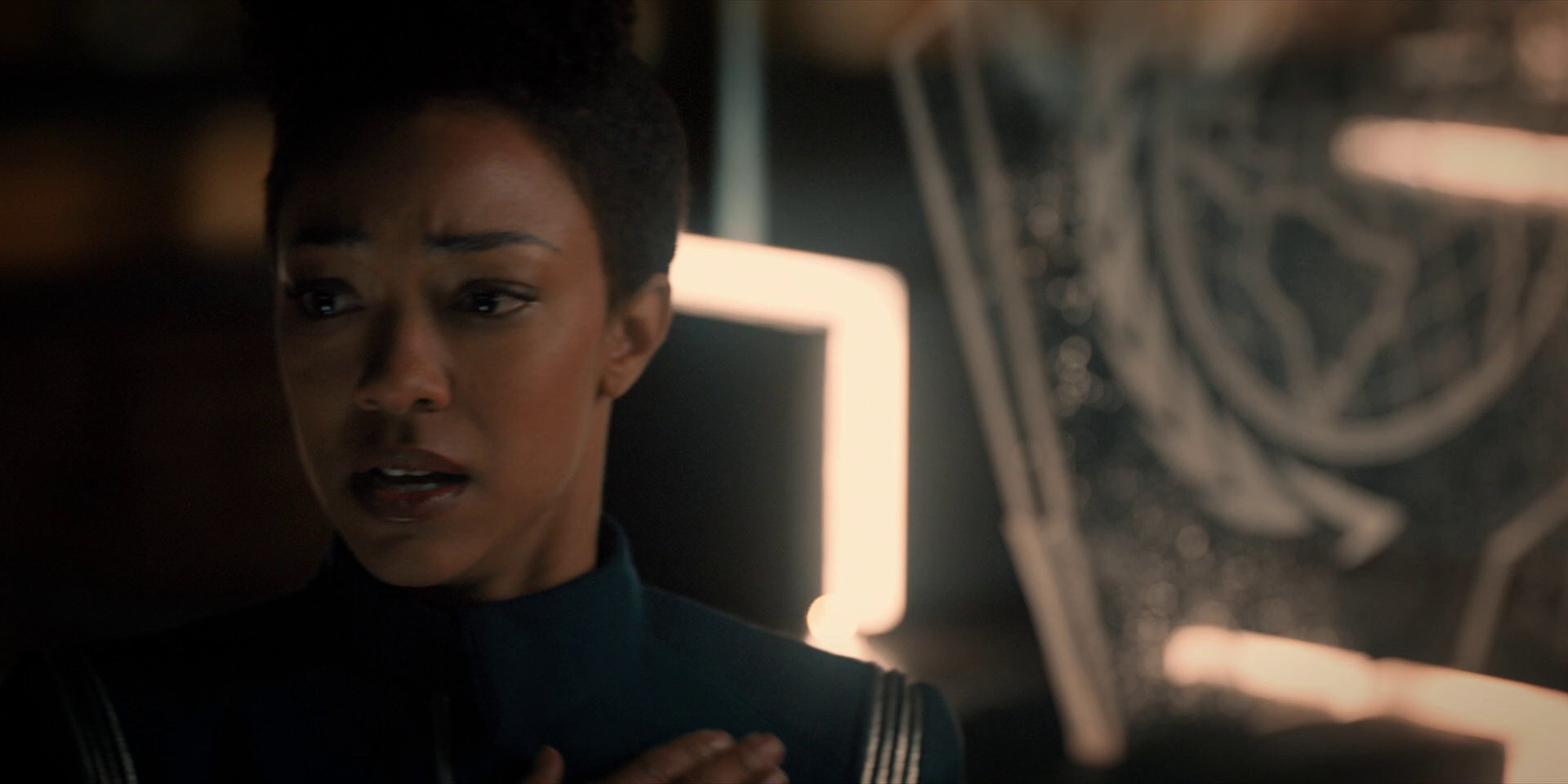 extant_StarTrekDiscovery_1x15-WillYouTakeMyHand_4457.jpg