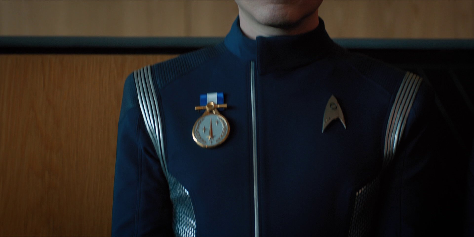 extant_StarTrekDiscovery_1x15-WillYouTakeMyHand_4590.jpg