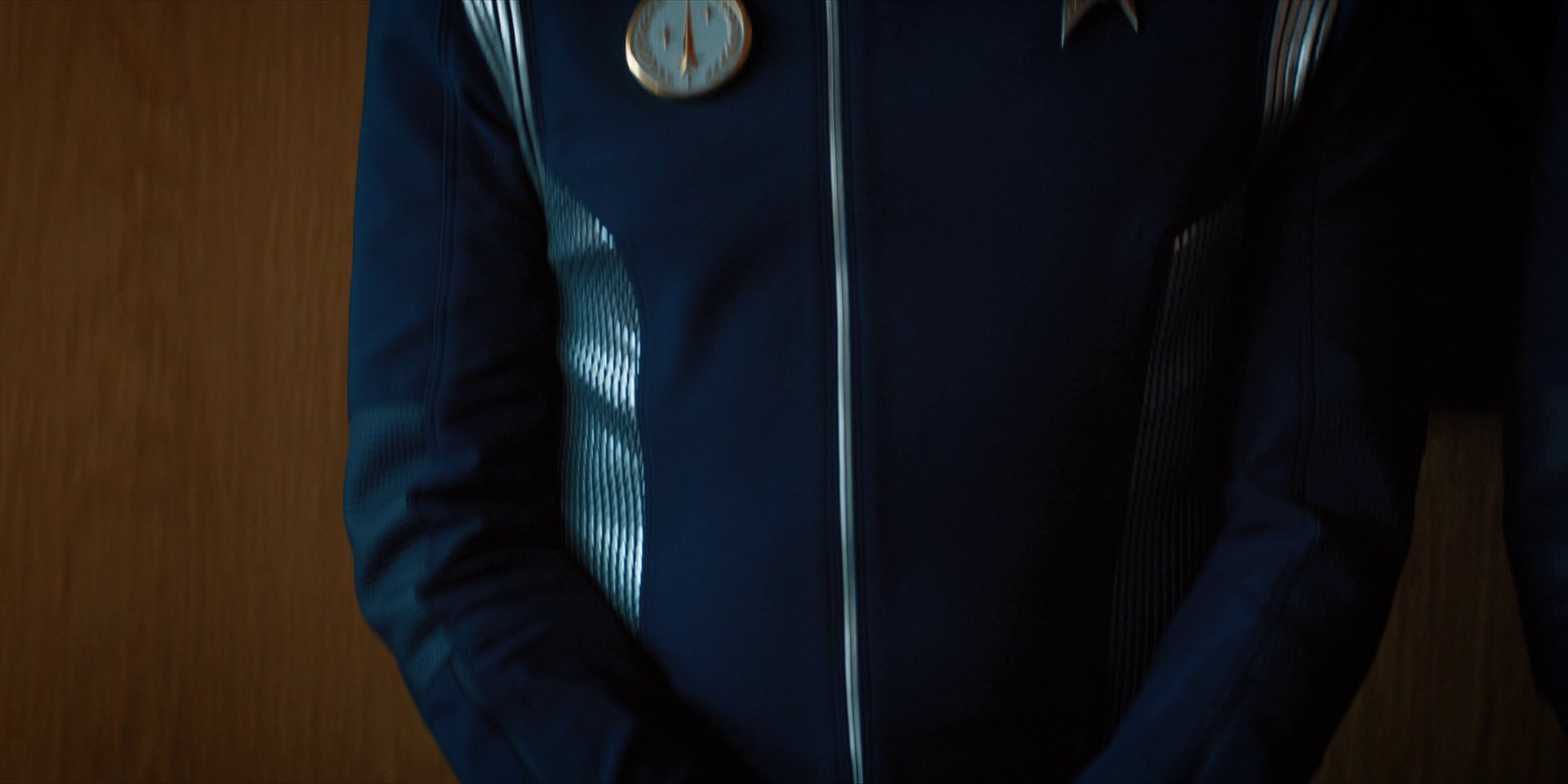 extant_StarTrekDiscovery_1x15-WillYouTakeMyHand_4592.jpg