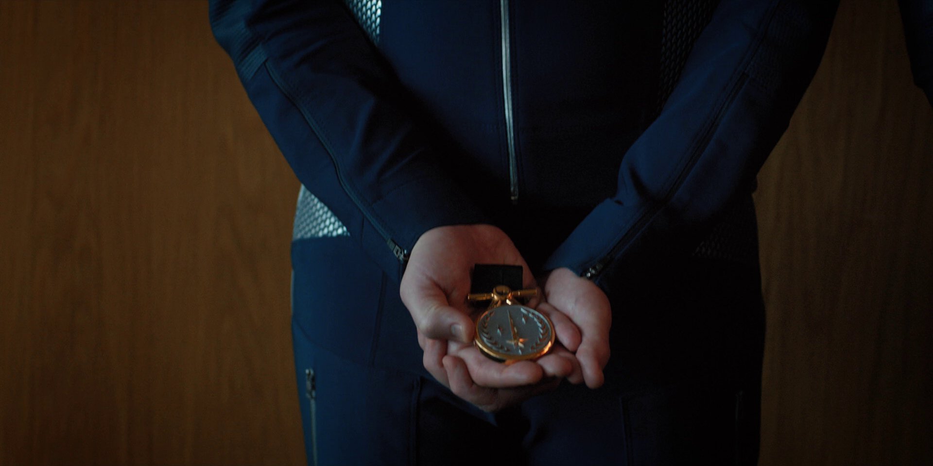 extant_StarTrekDiscovery_1x15-WillYouTakeMyHand_4594.jpg