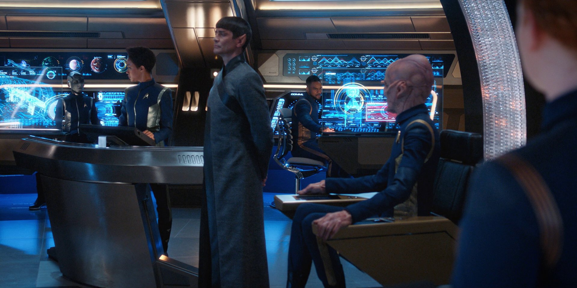 extant_StarTrekDiscovery_1x15-WillYouTakeMyHand_4765.jpg