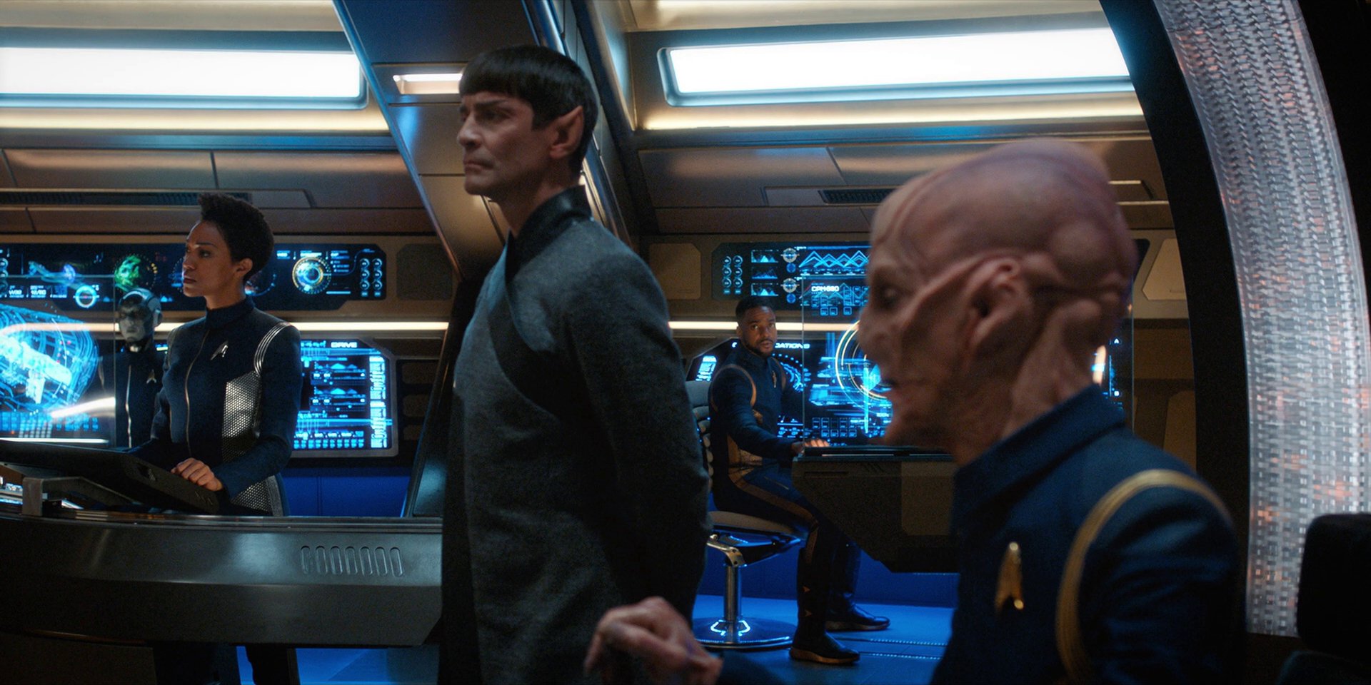 extant_StarTrekDiscovery_1x15-WillYouTakeMyHand_4813.jpg