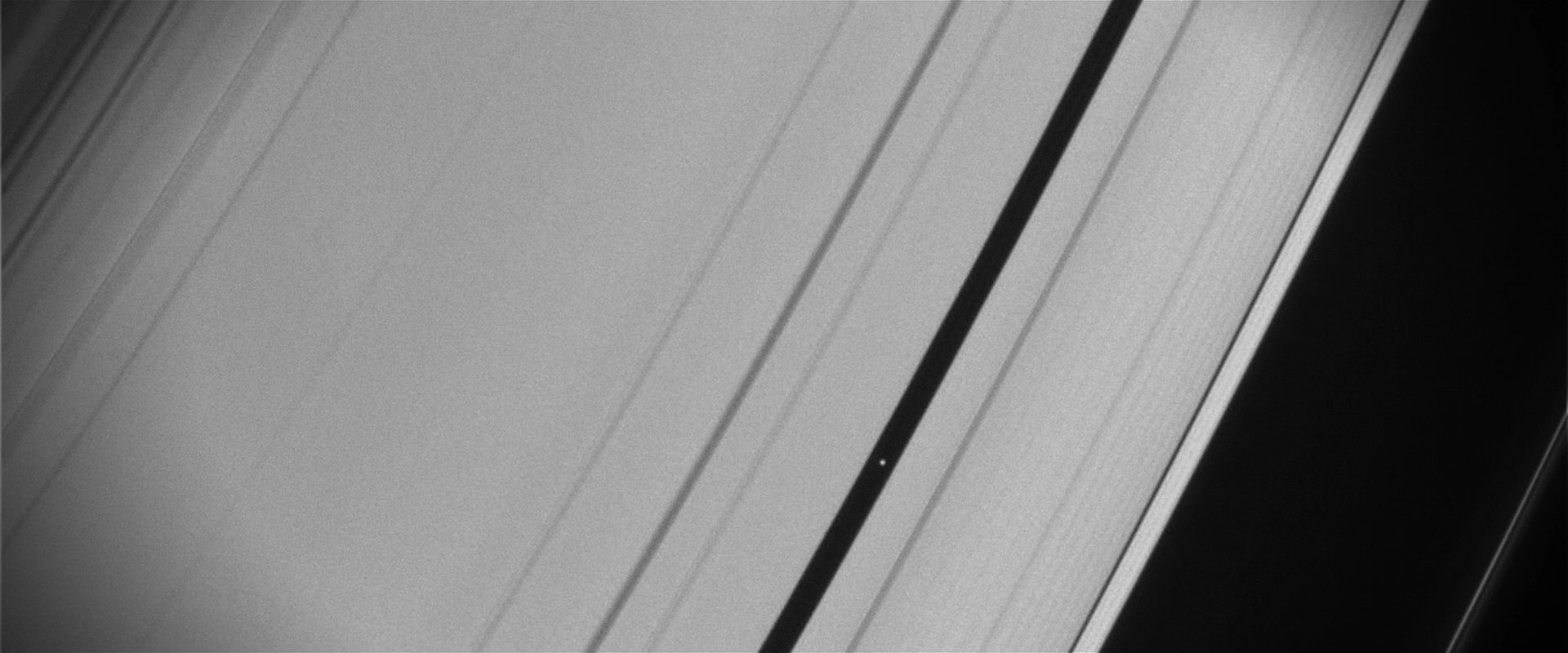 extant_StarTrekDiscovery_2x01-Brother_00350.jpg